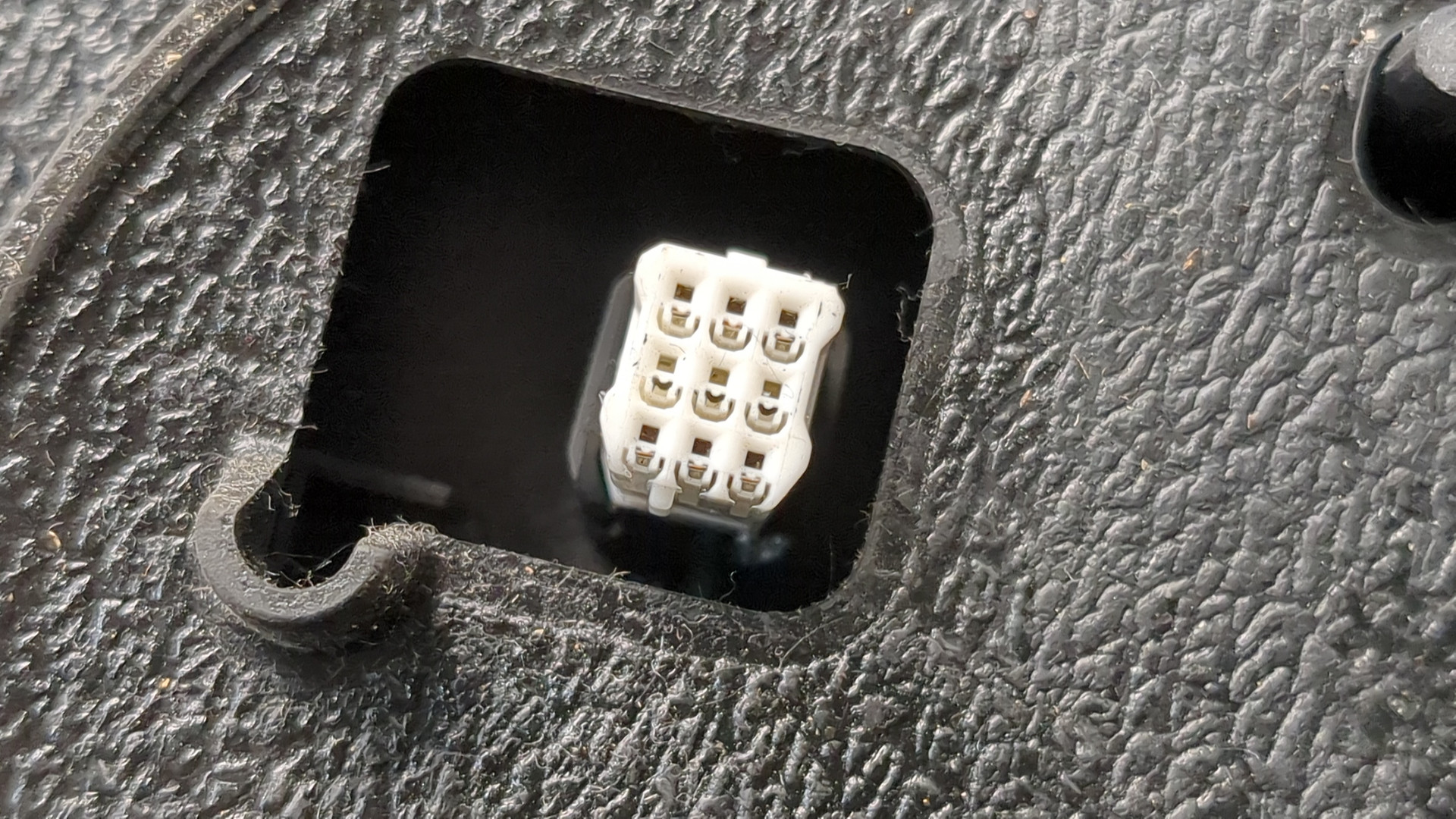 Зеркало правое электрическое