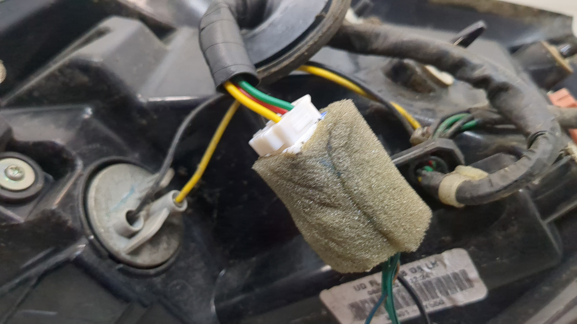 Фонарь задний левый