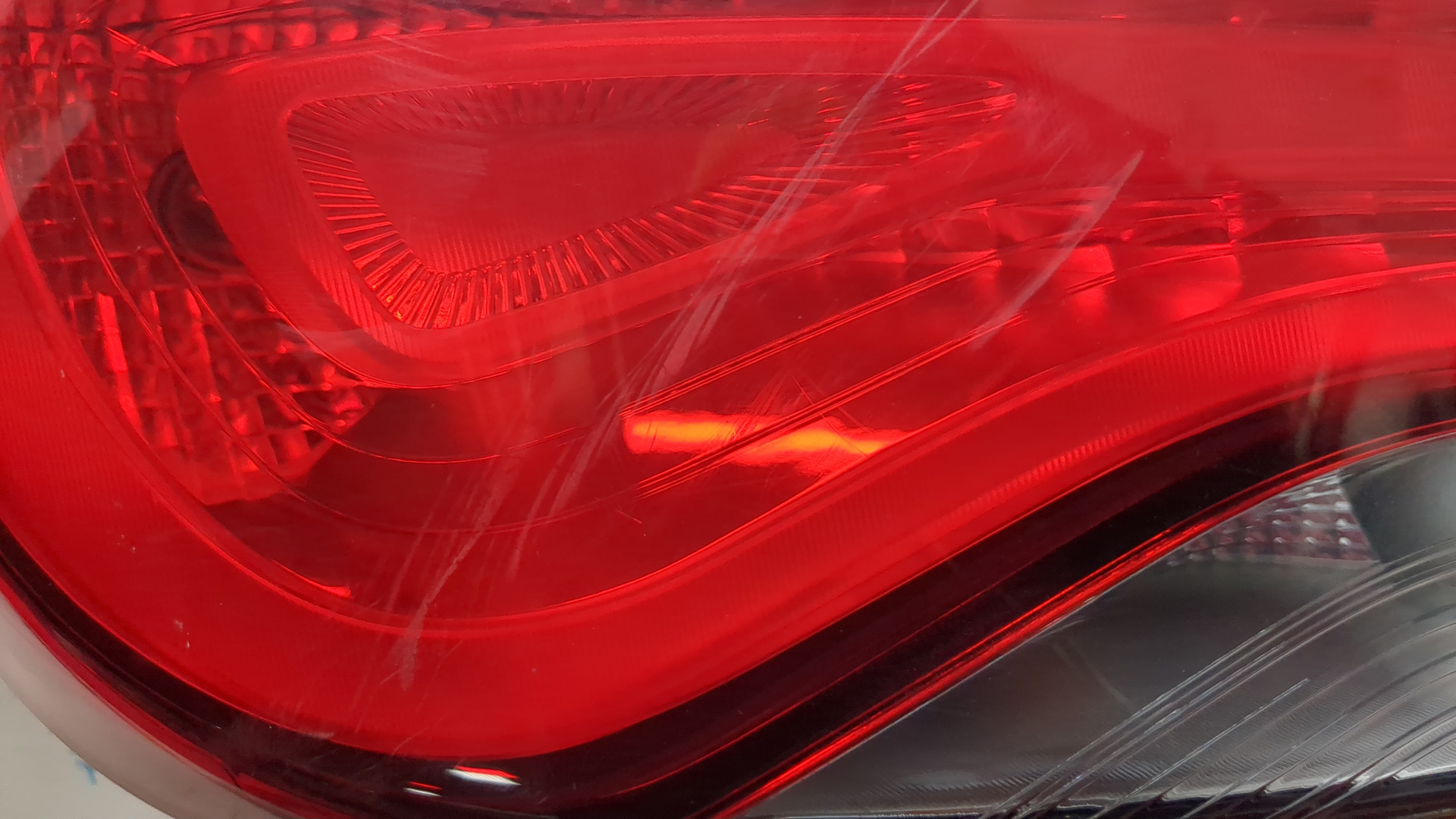 Фонарь задний левый