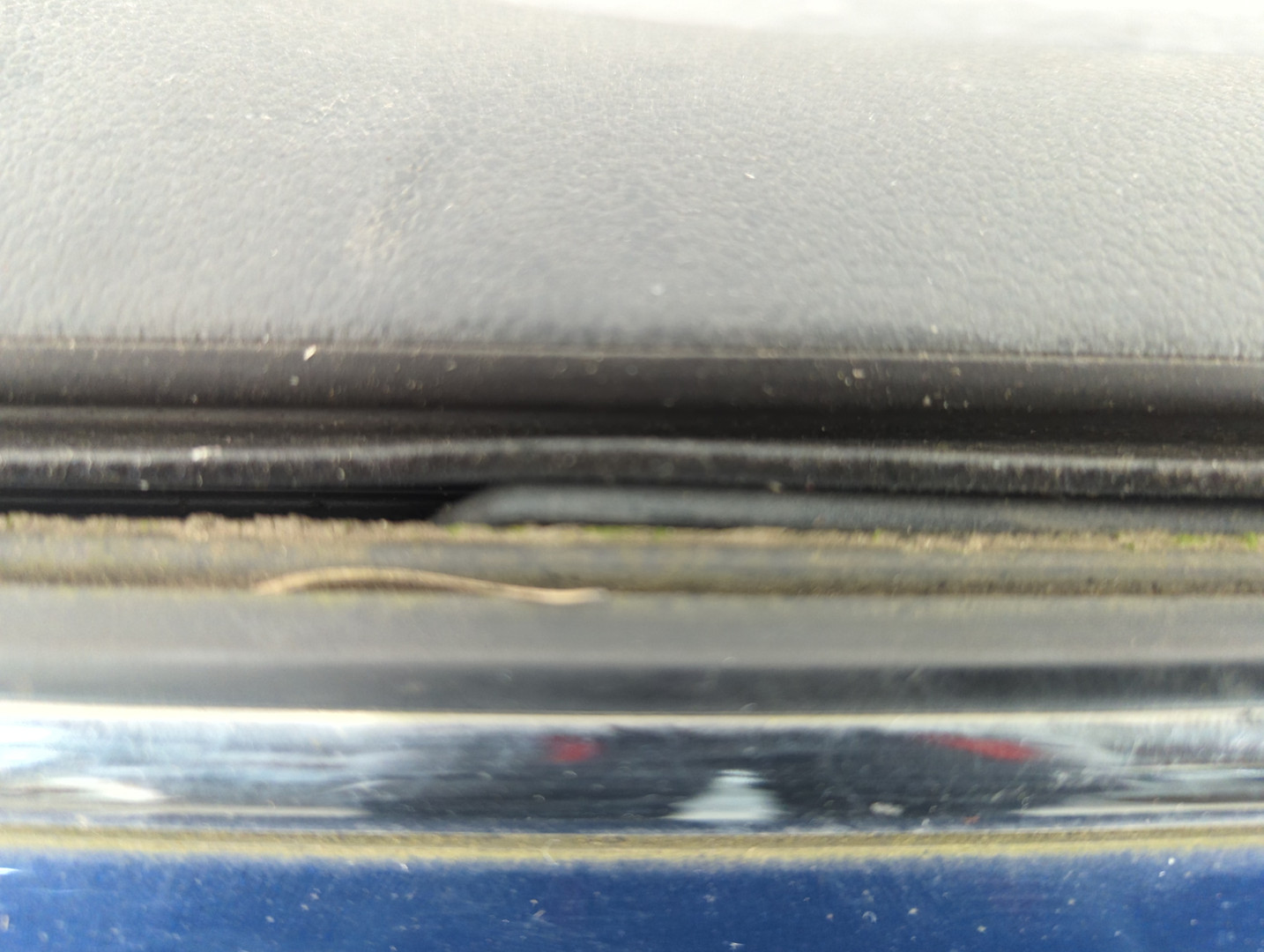 Дверь передняя левая