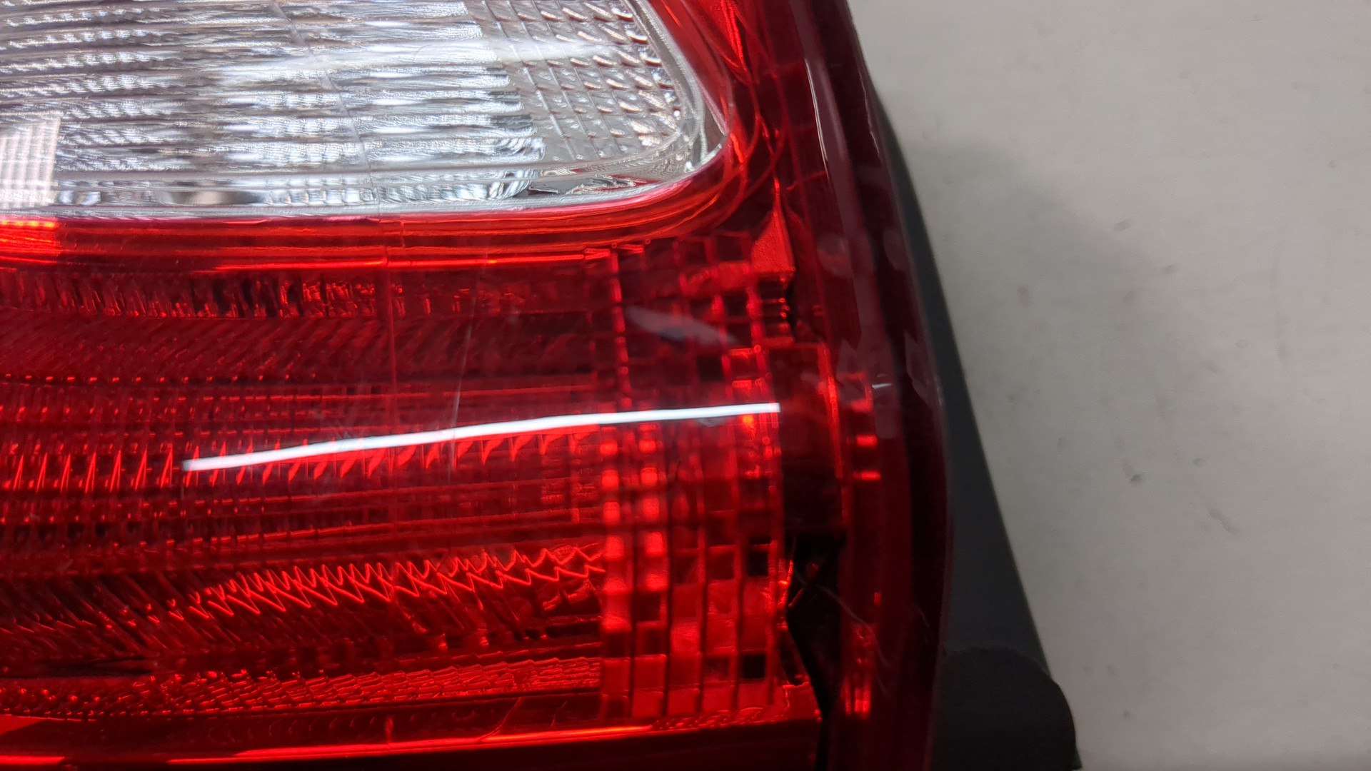 Фонарь задний левый