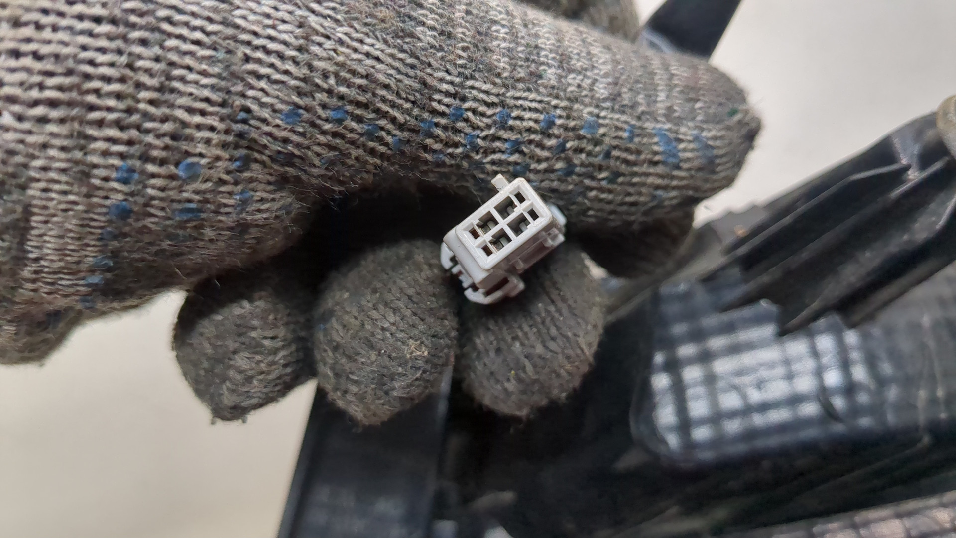 Фонарь задний левый