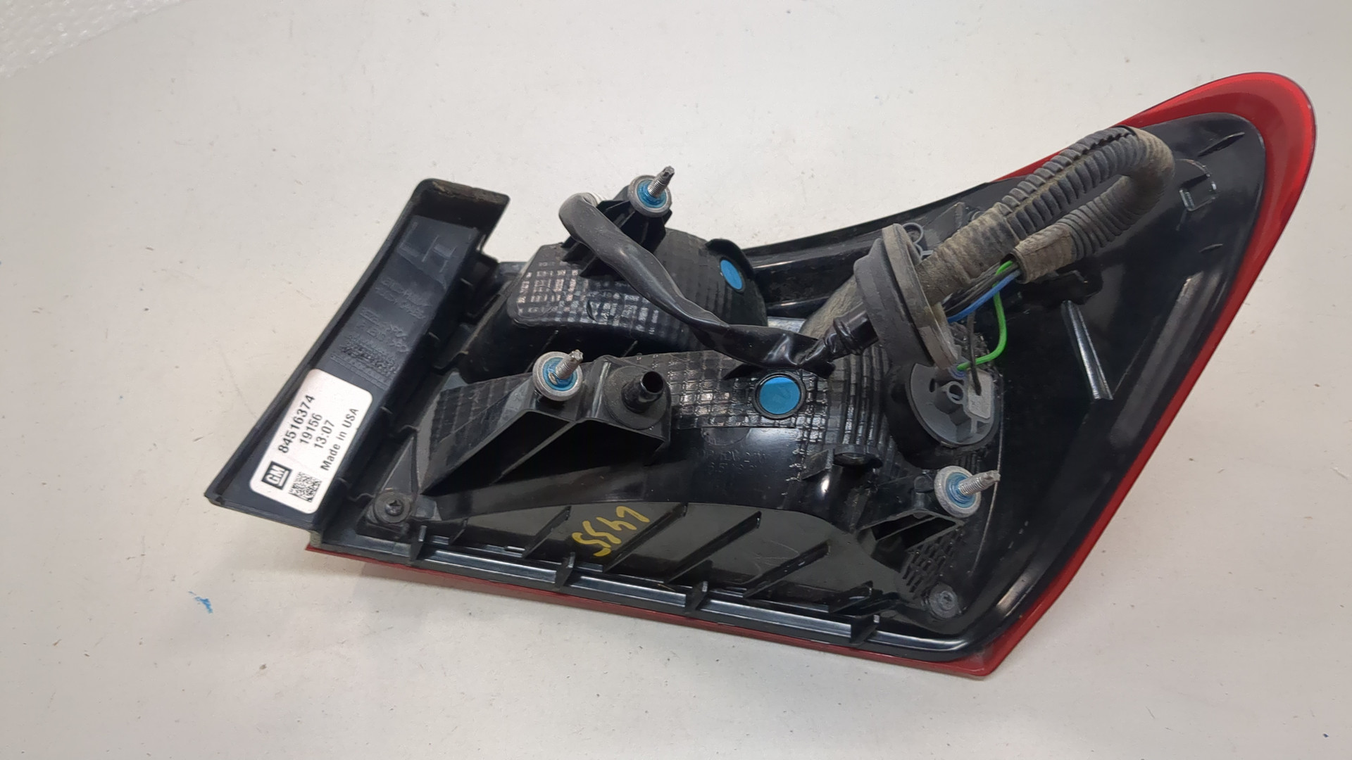 Фонарь задний левый