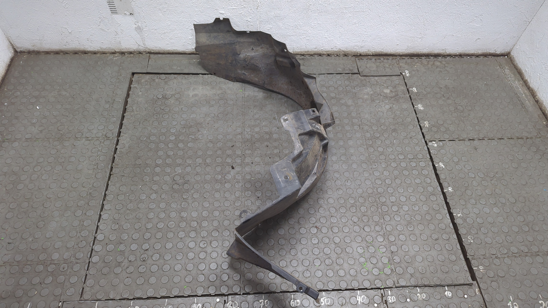 Локер передний левый