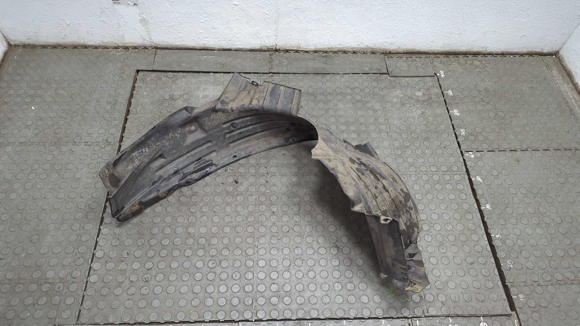 Локер передний левый