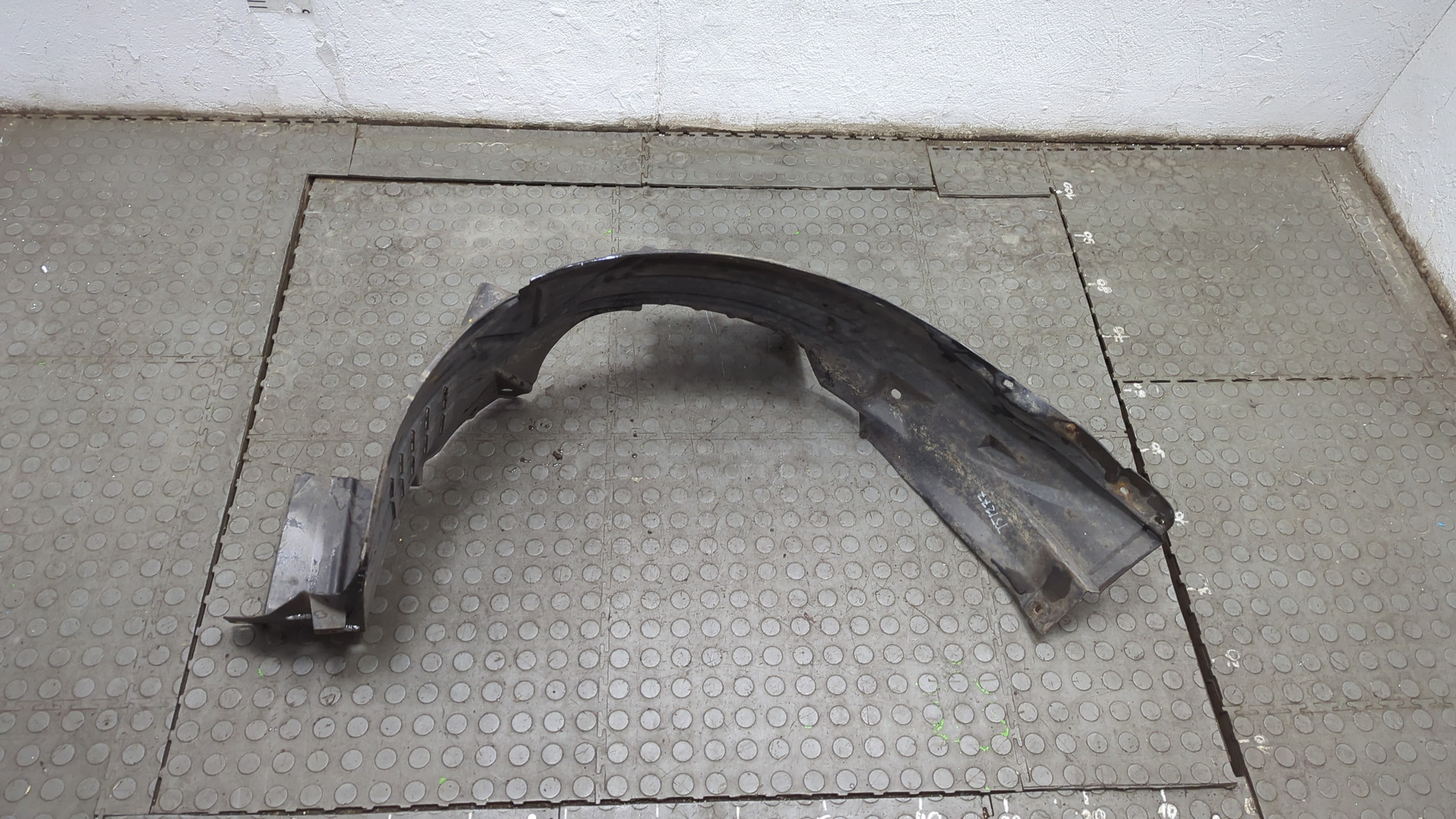 Локер передний левый