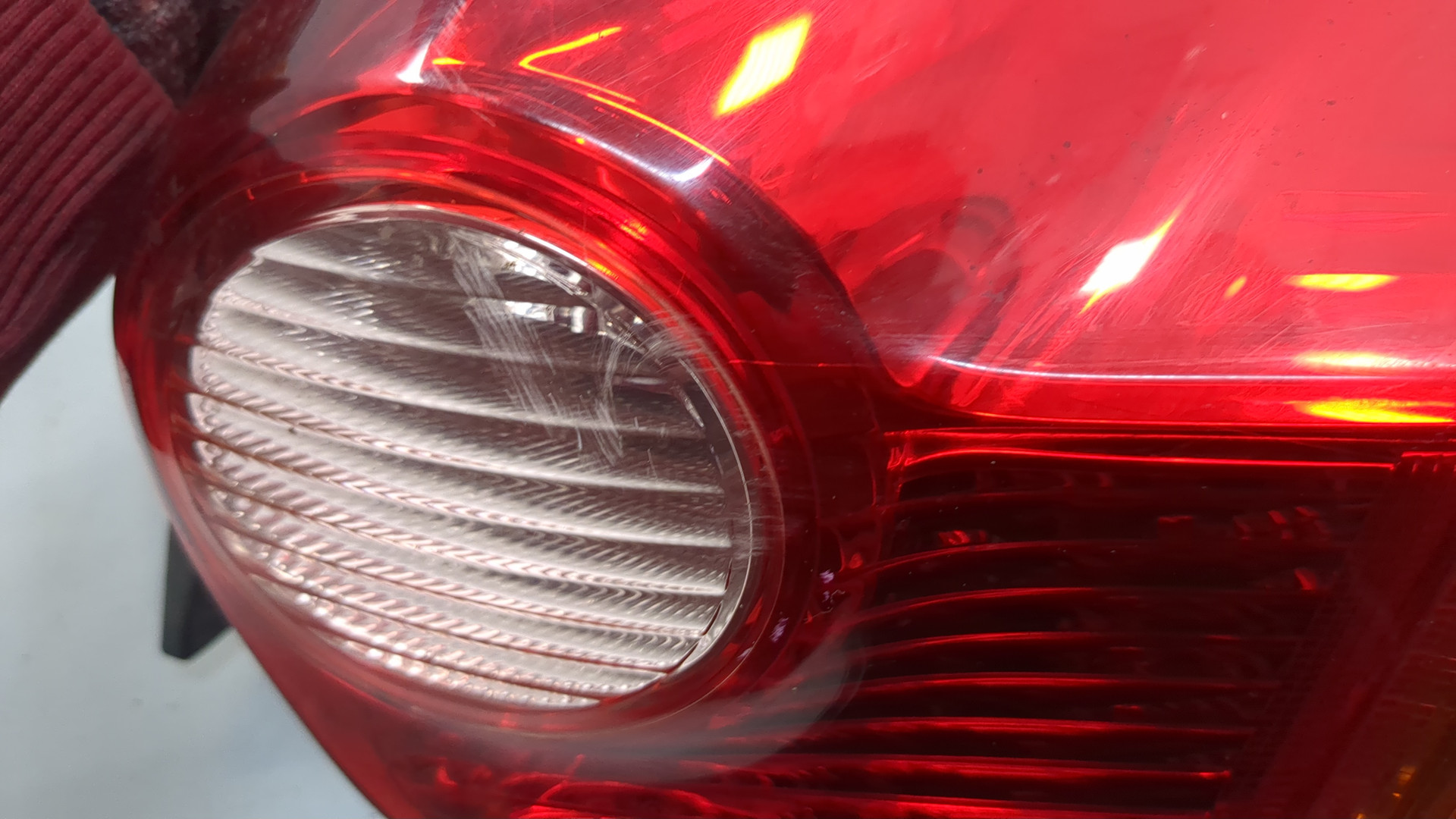 Фонарь задний правый