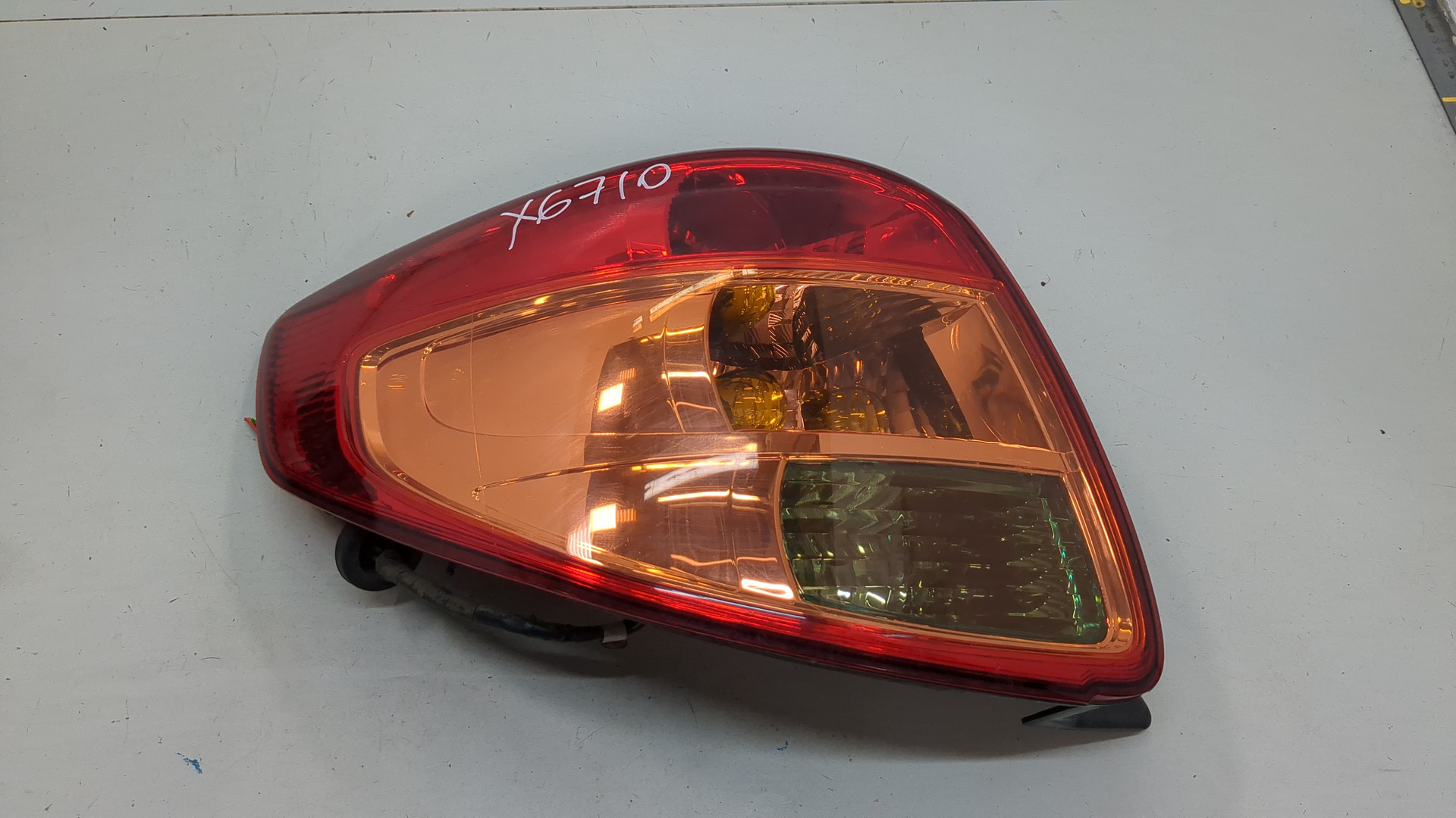 Фонарь задний левый