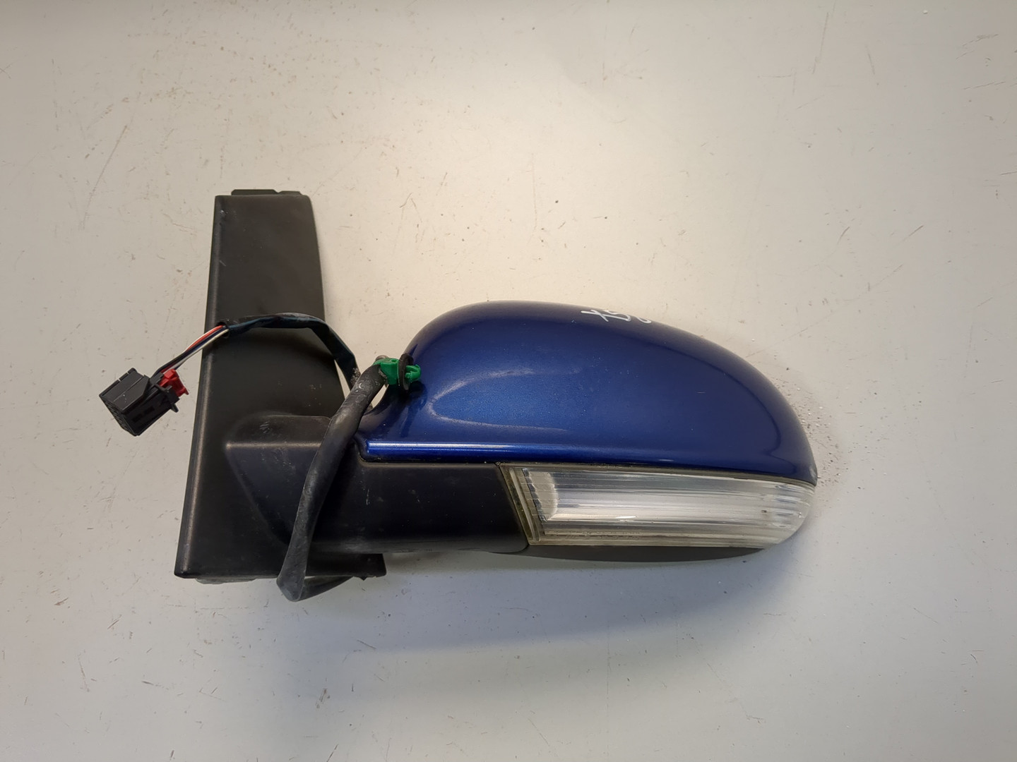 Зеркало левое электрическое