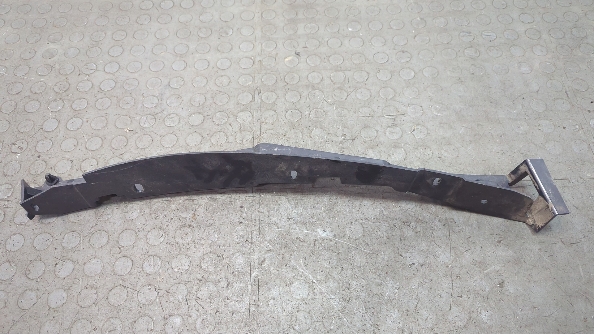 Кронштейн крепления крыла