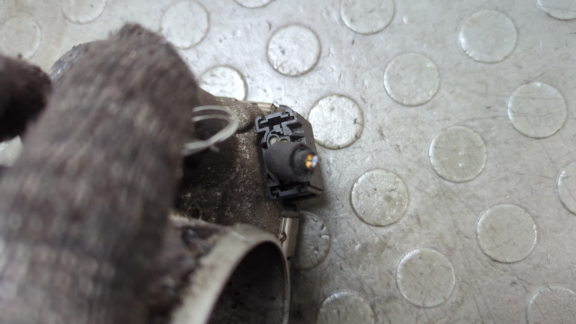 Заслонка дроссельная электрическая