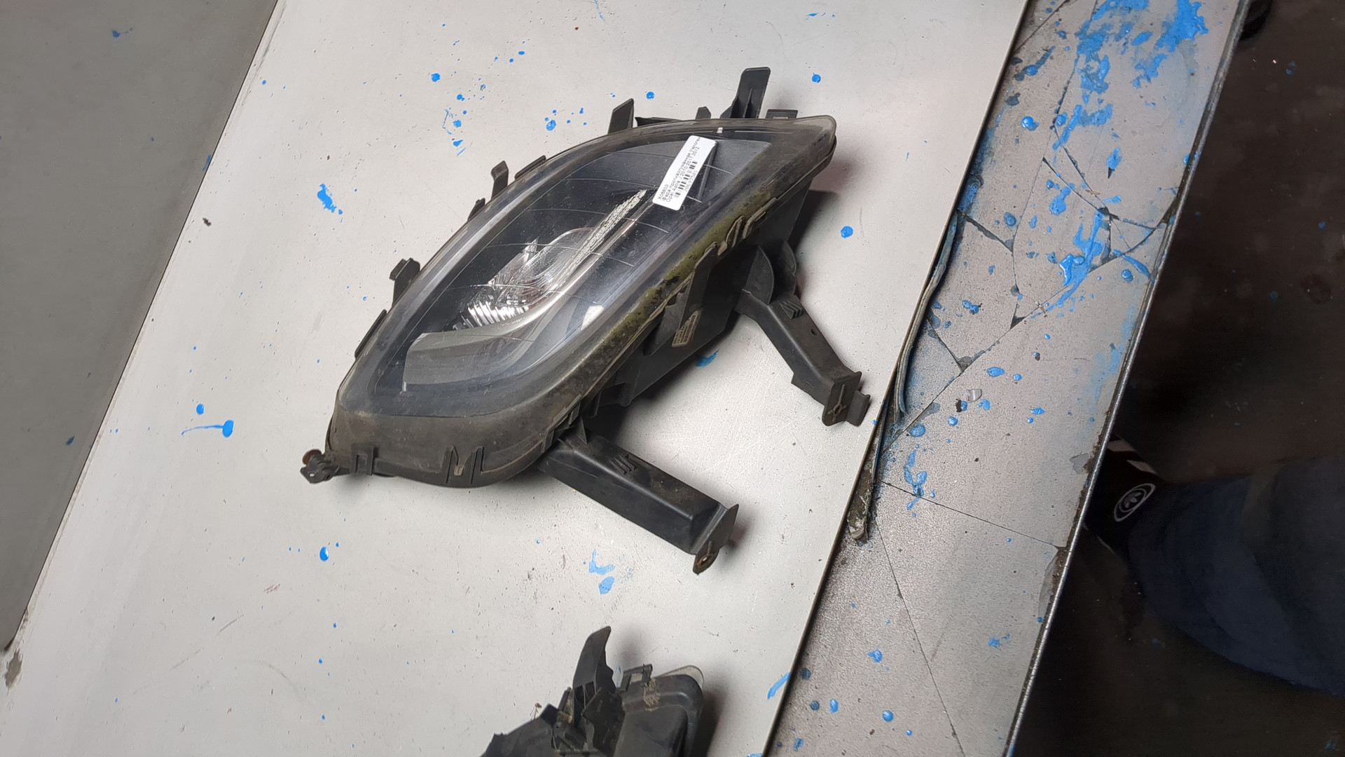 Фара противотуманная правая