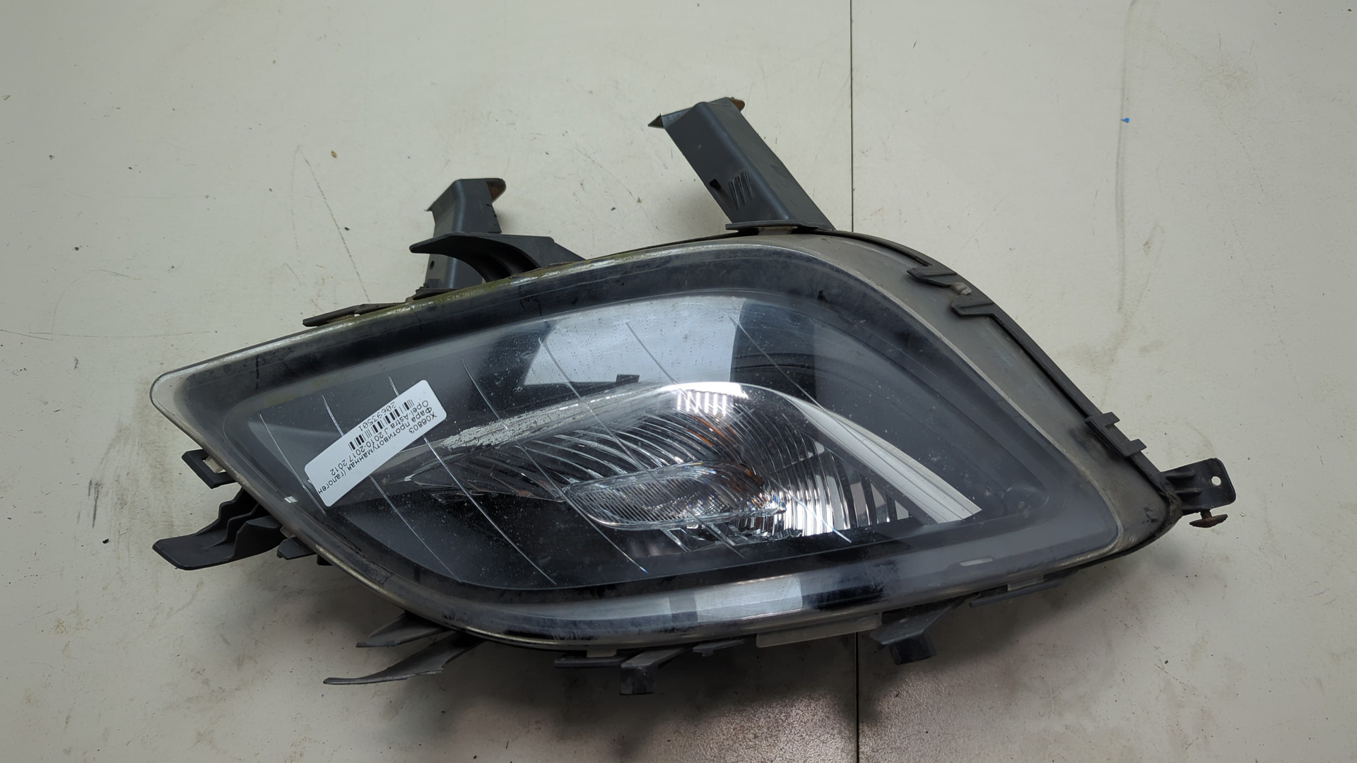 Фара противотуманная правая