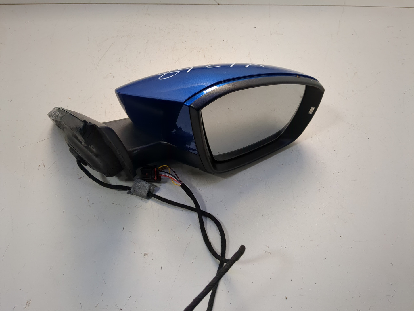 Зеркало правое электрическое