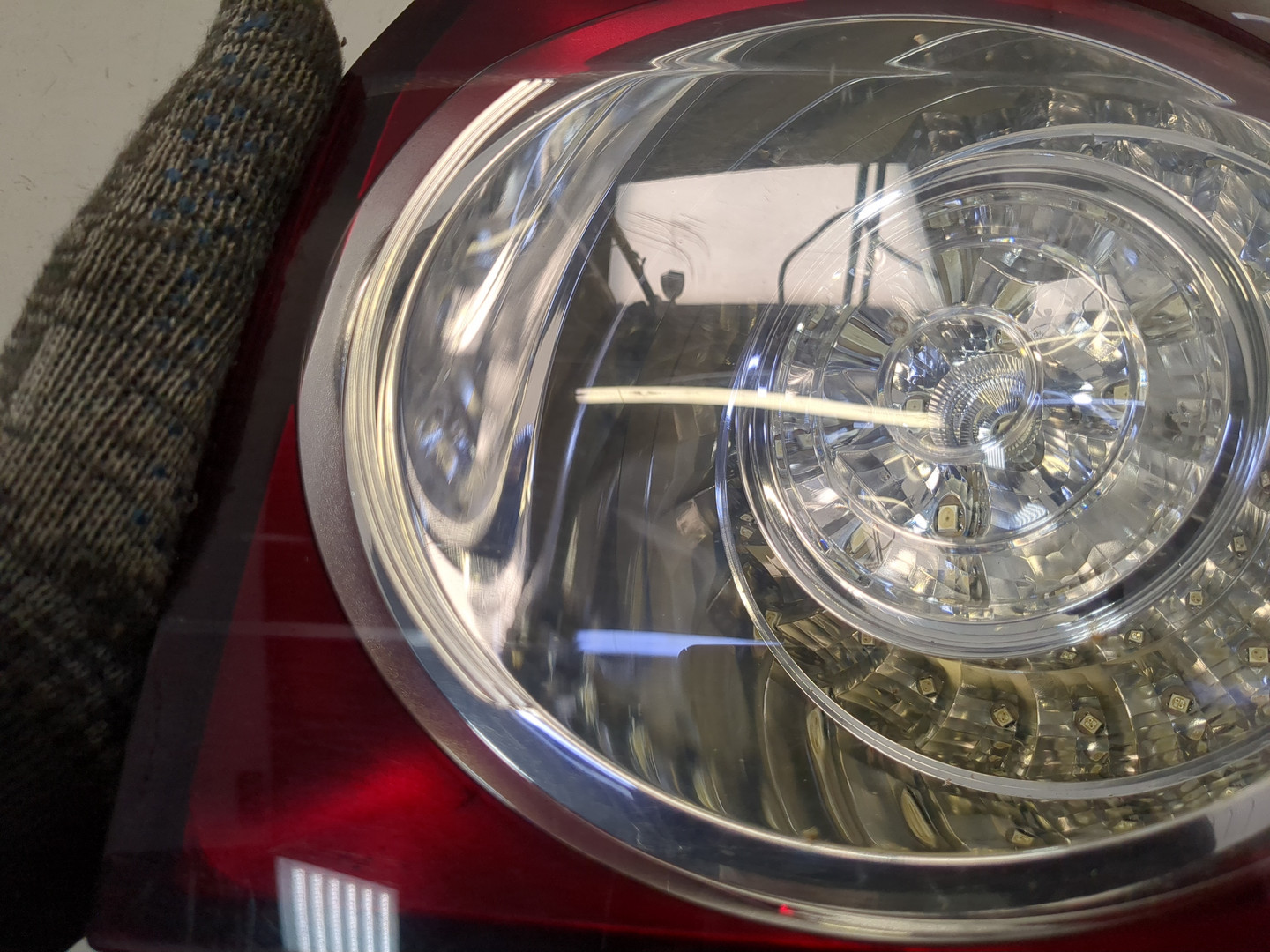 Фонарь задний правый