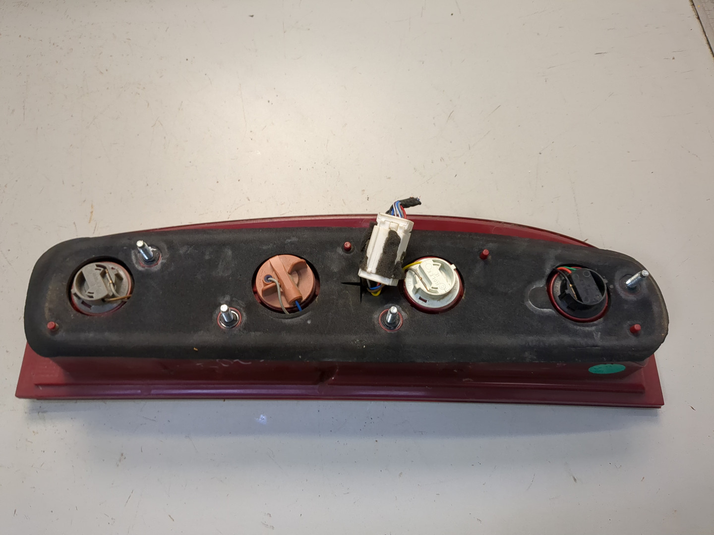 Фонарь задний правый