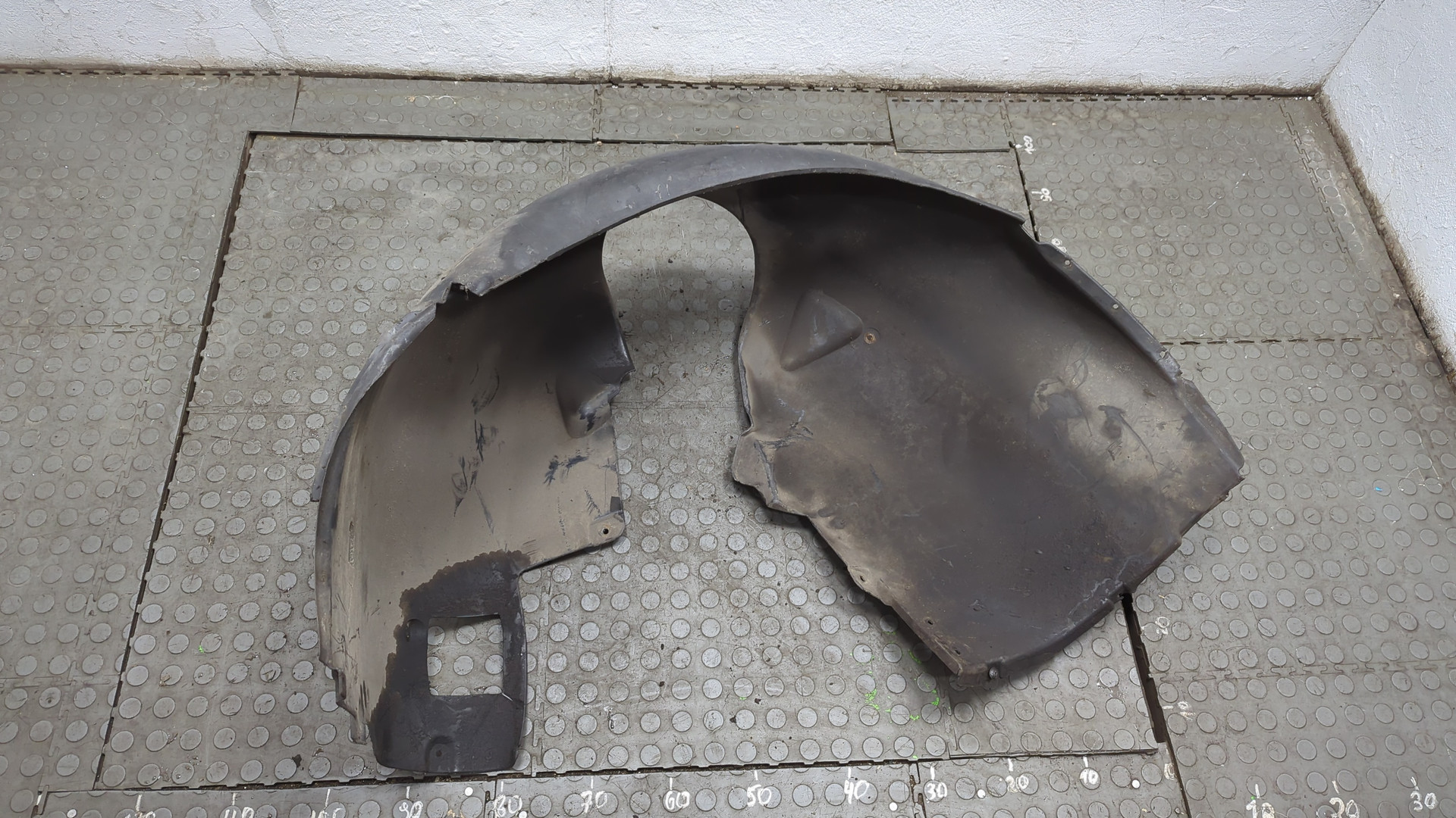 Локер передний левый