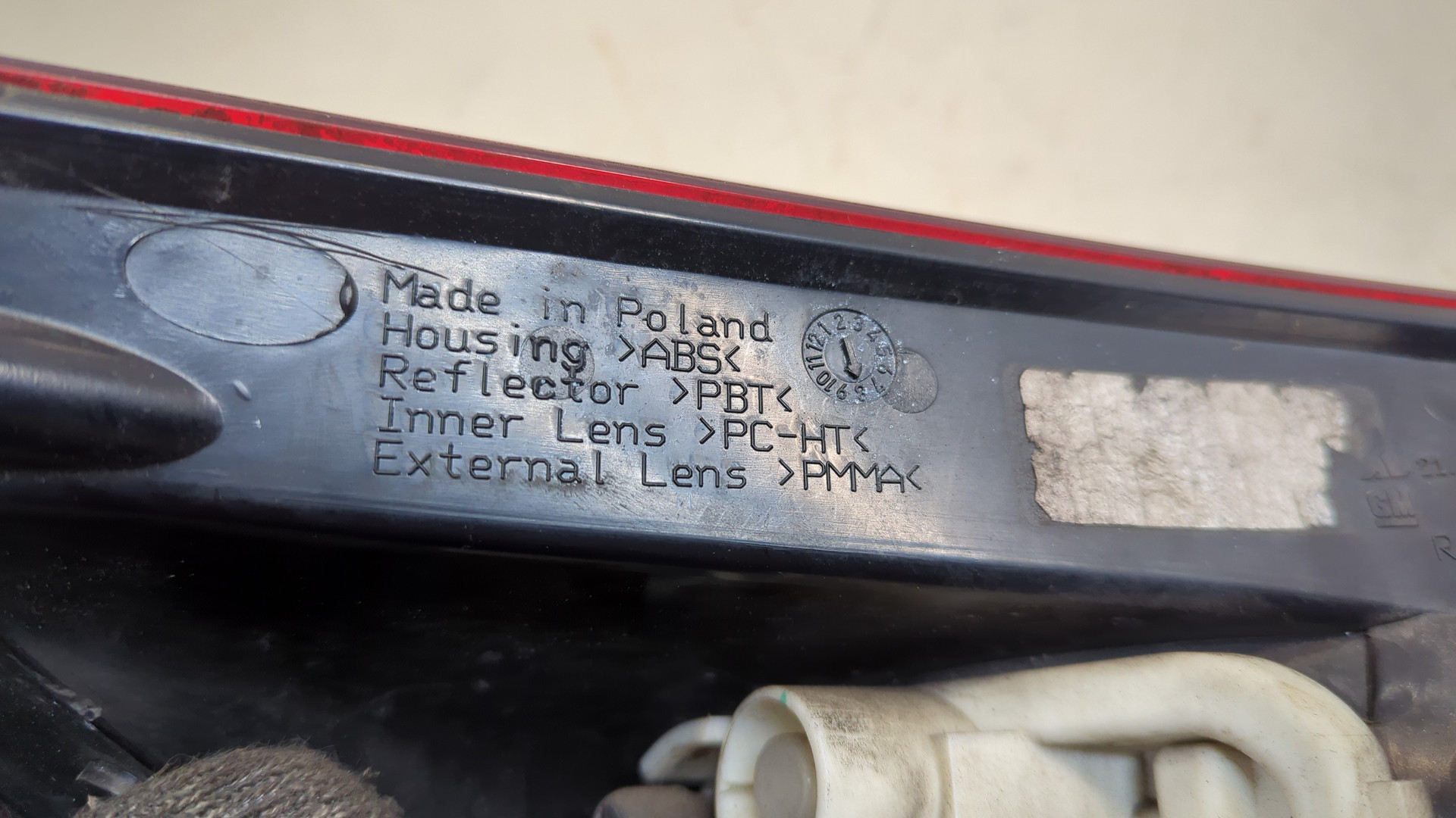 Фонарь задний правый