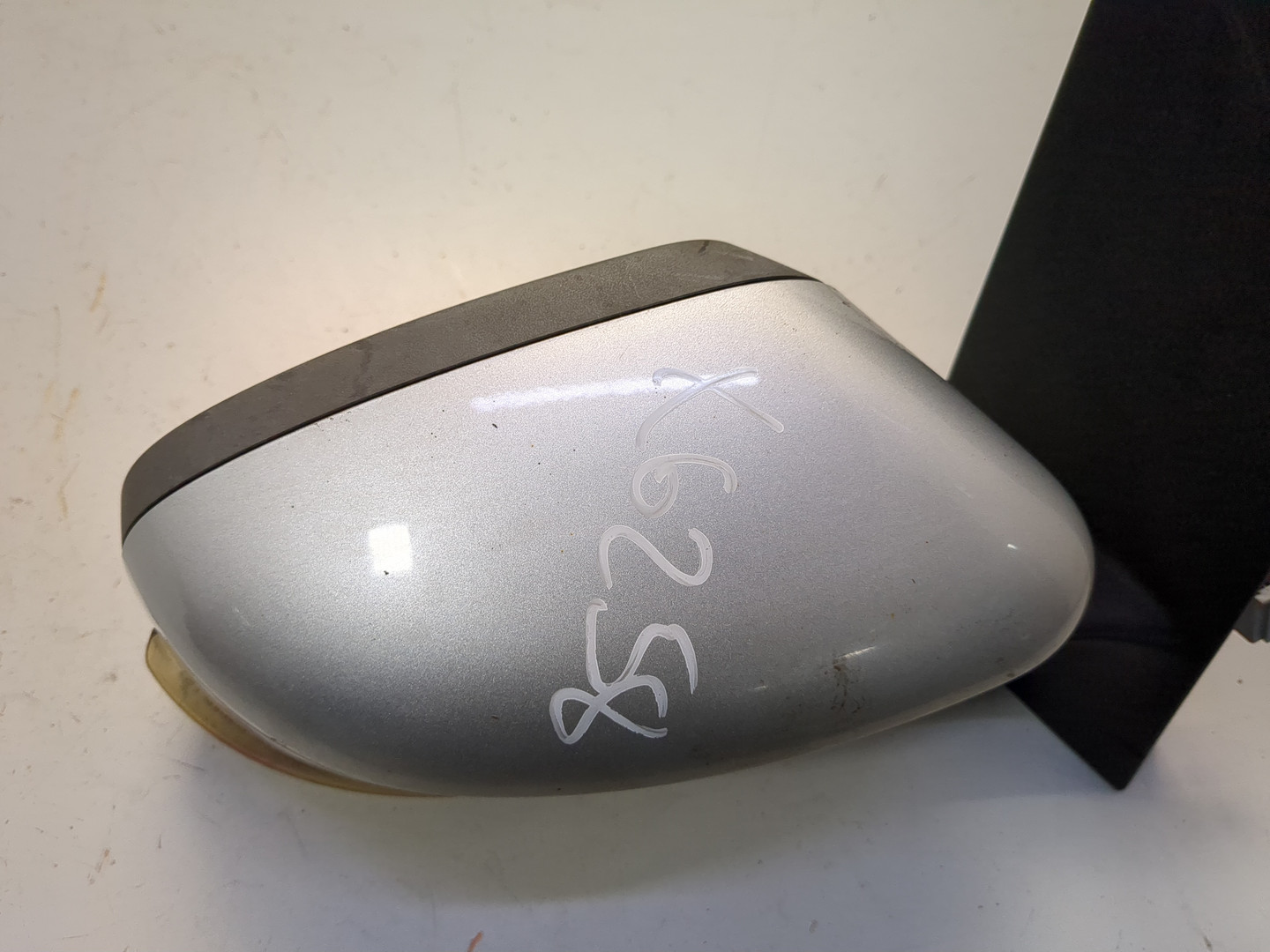 Зеркало правое электрическое