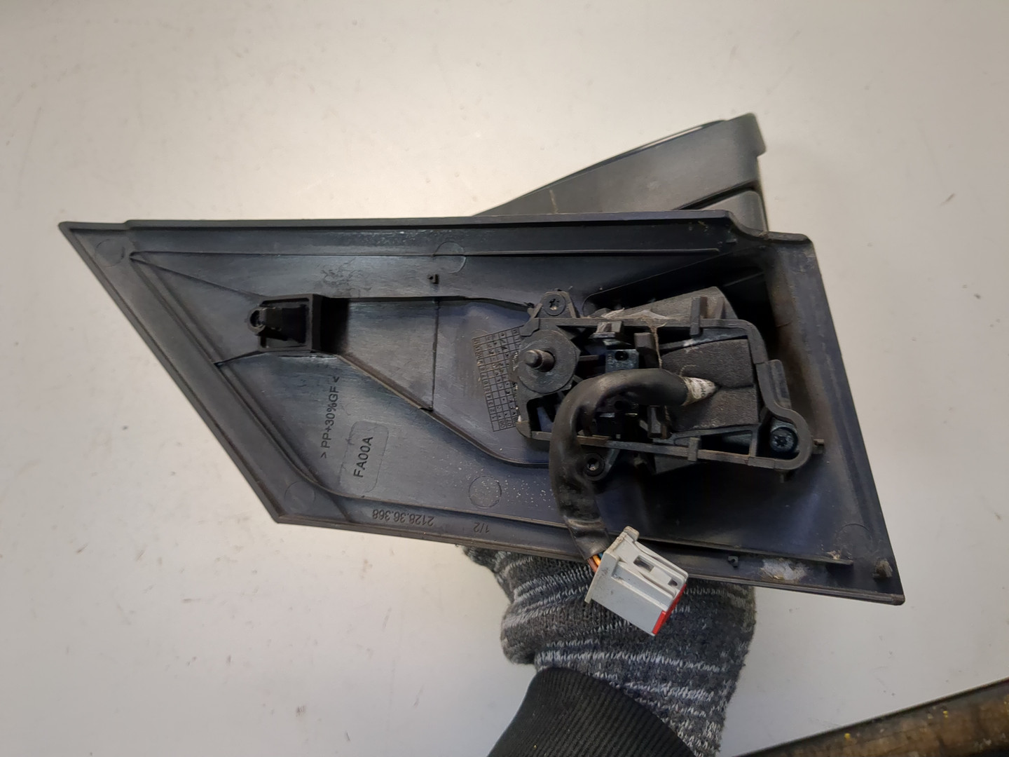 Зеркало правое электрическое