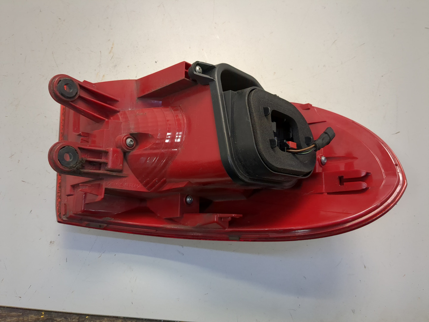 Фонарь задний правый