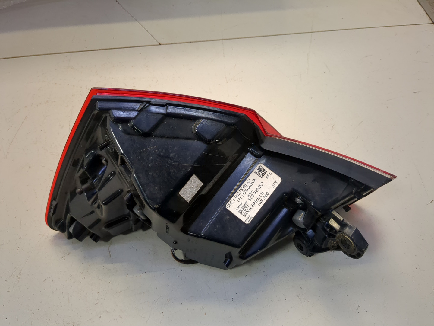 Фонарь задний левый