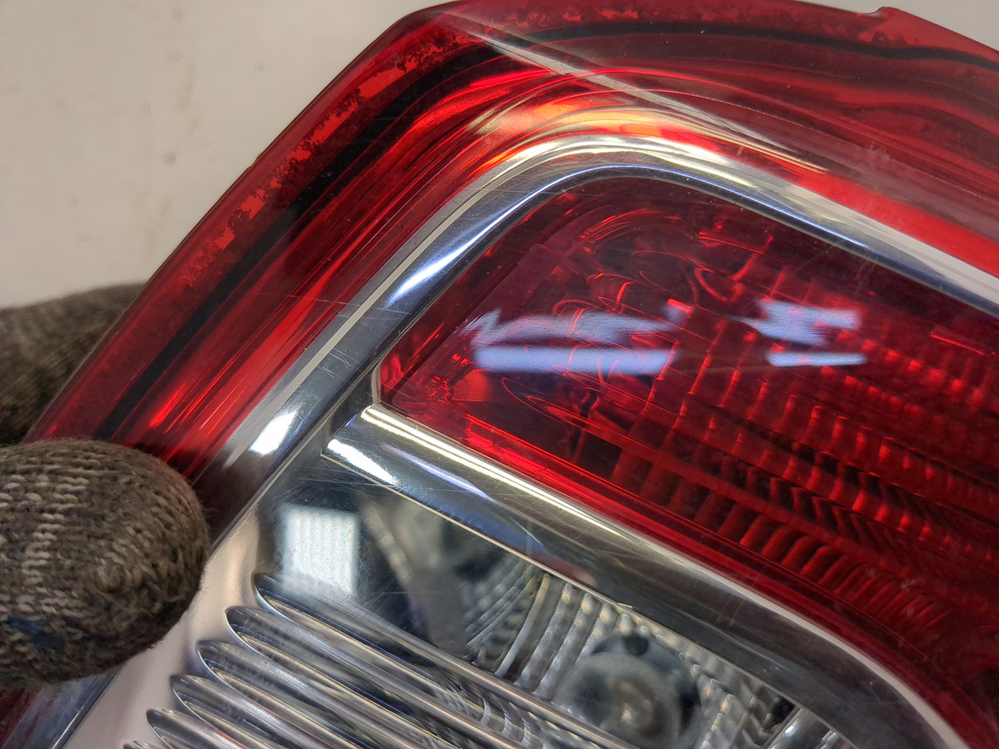 Фара противотуманная левая