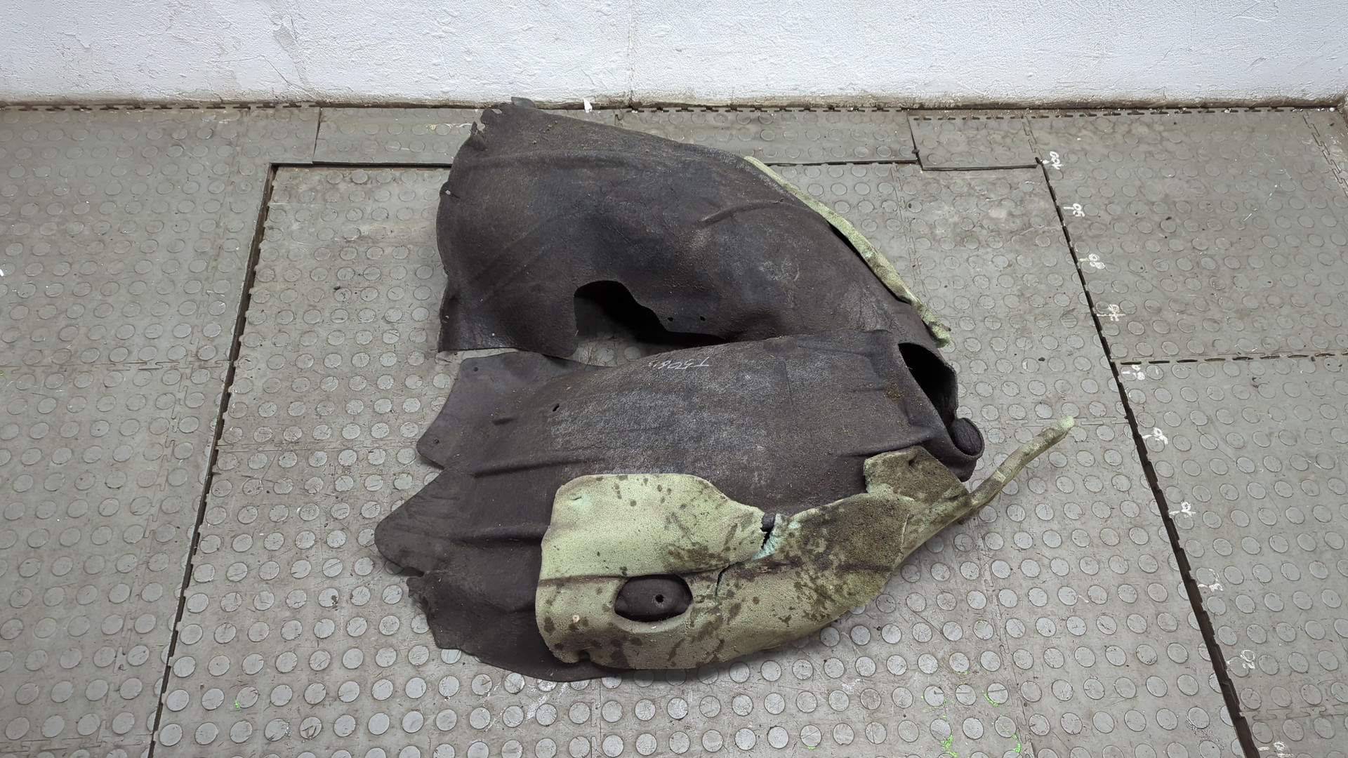 Локер передний правый