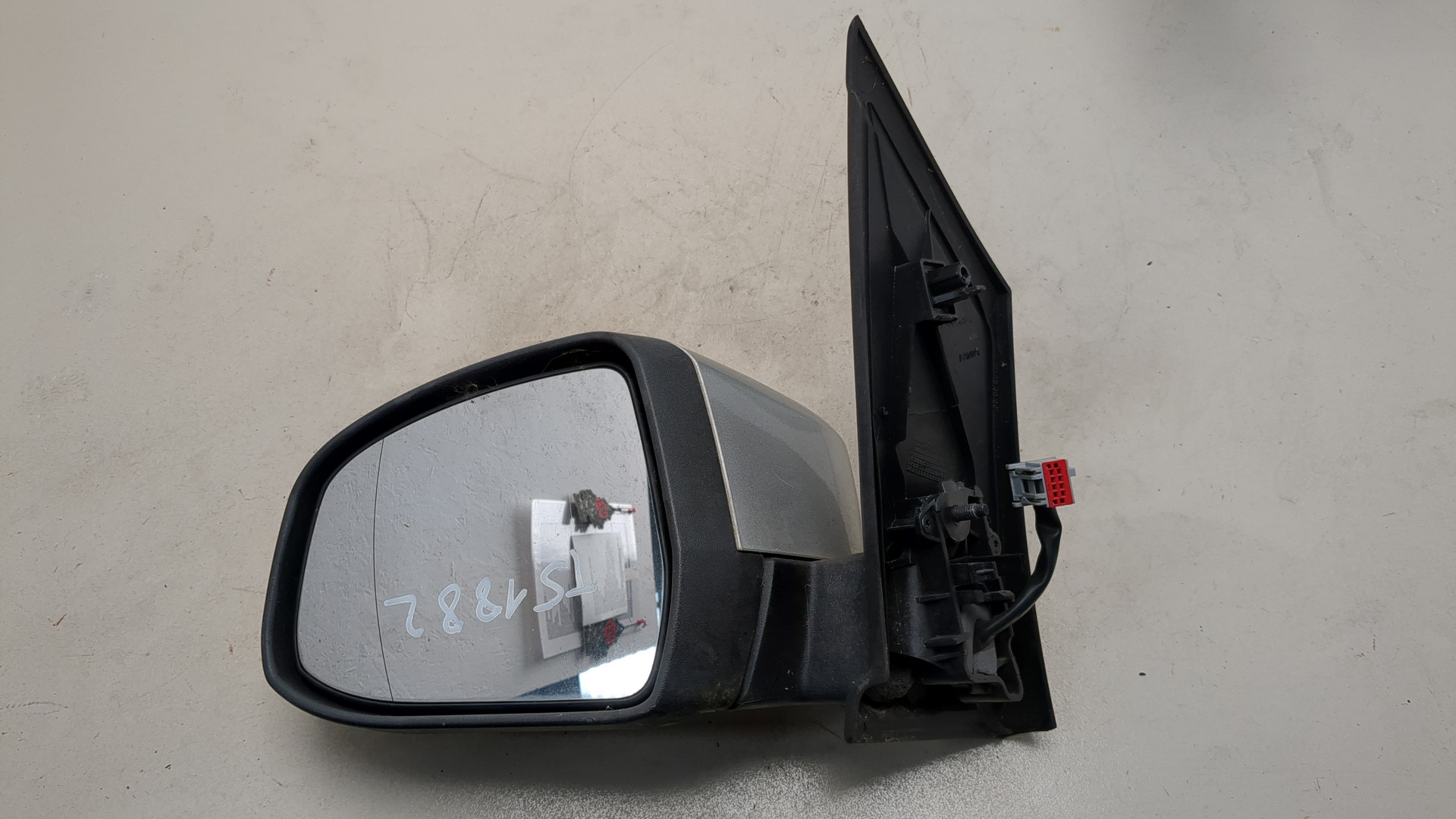 Зеркало левое электрическое