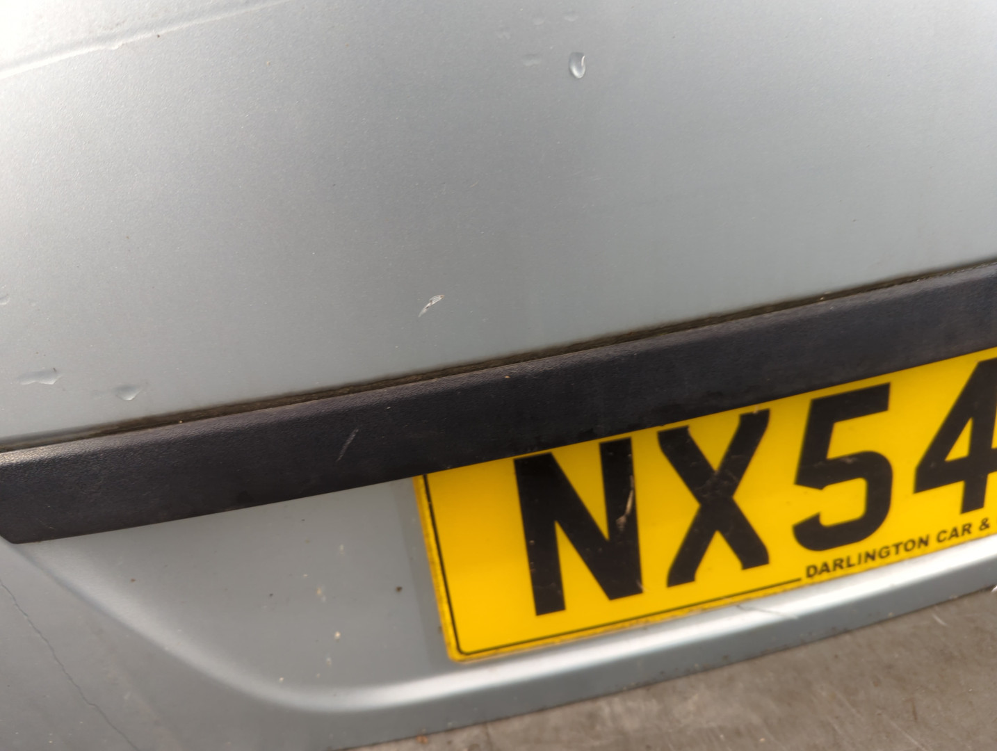 Дверь багажника