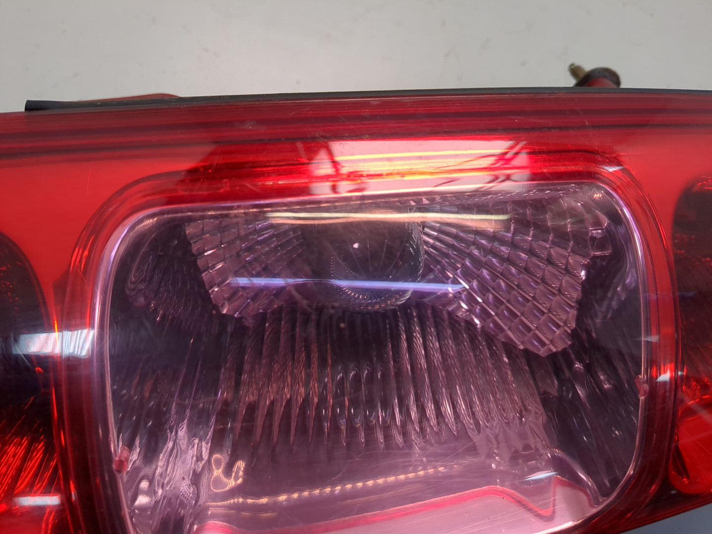 Фонарь задний левый