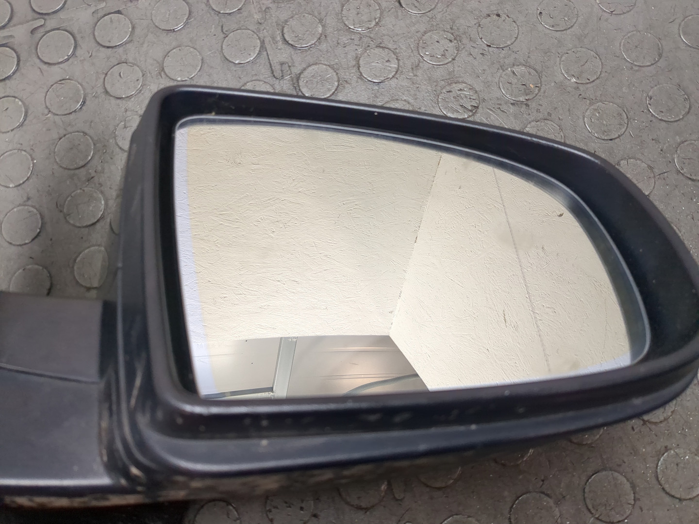 Зеркало правое электрическое