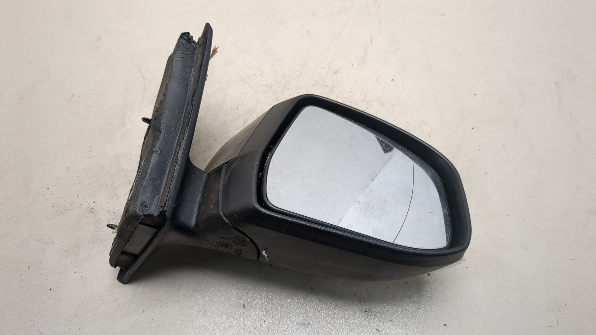 Зеркало правое электрическое