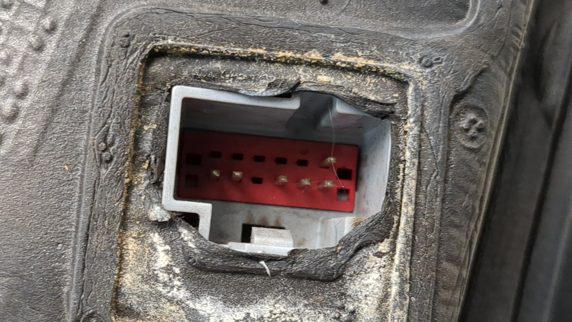 Зеркало правое электрическое