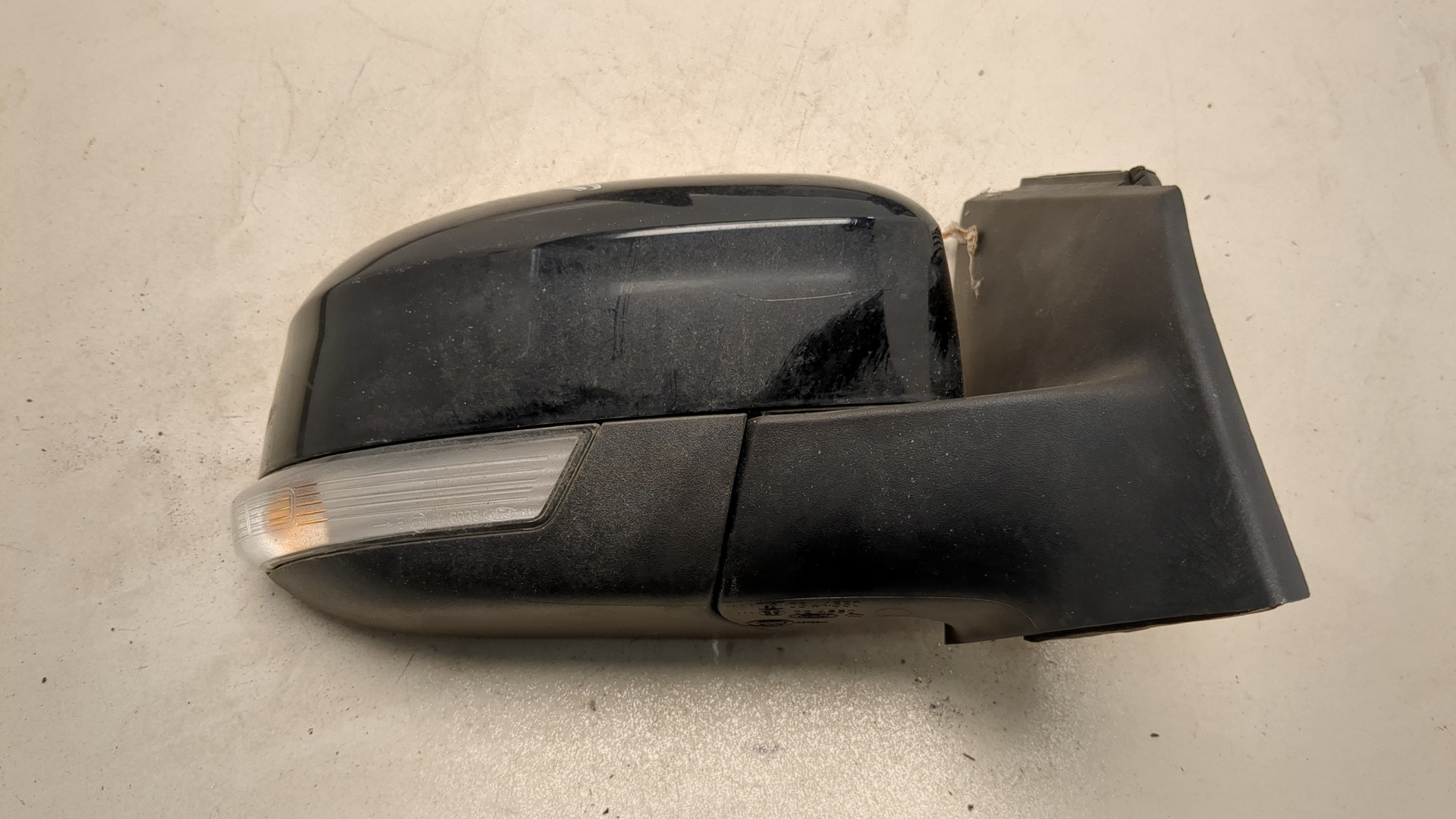 Зеркало правое электрическое