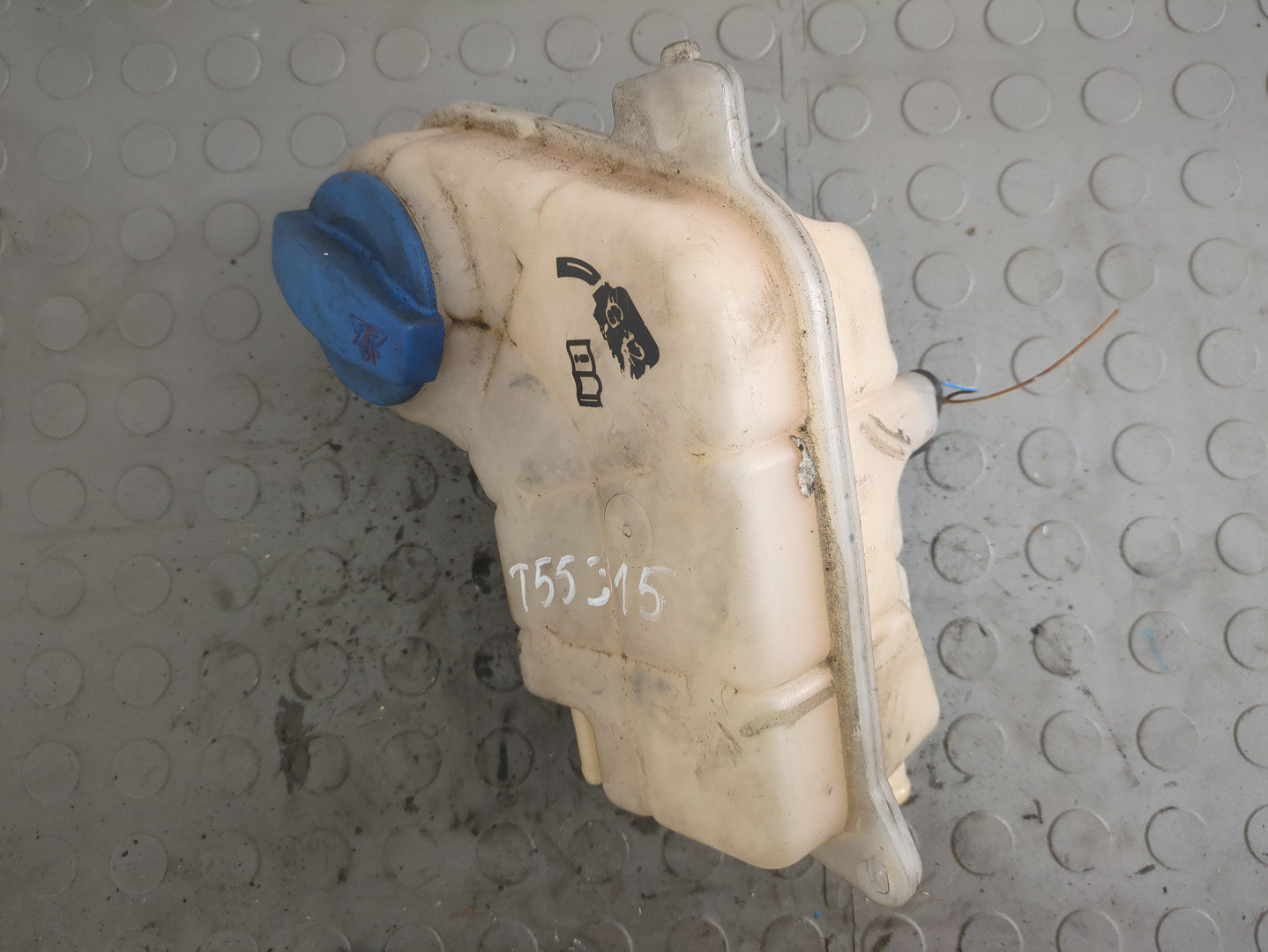 Бачок расширительный