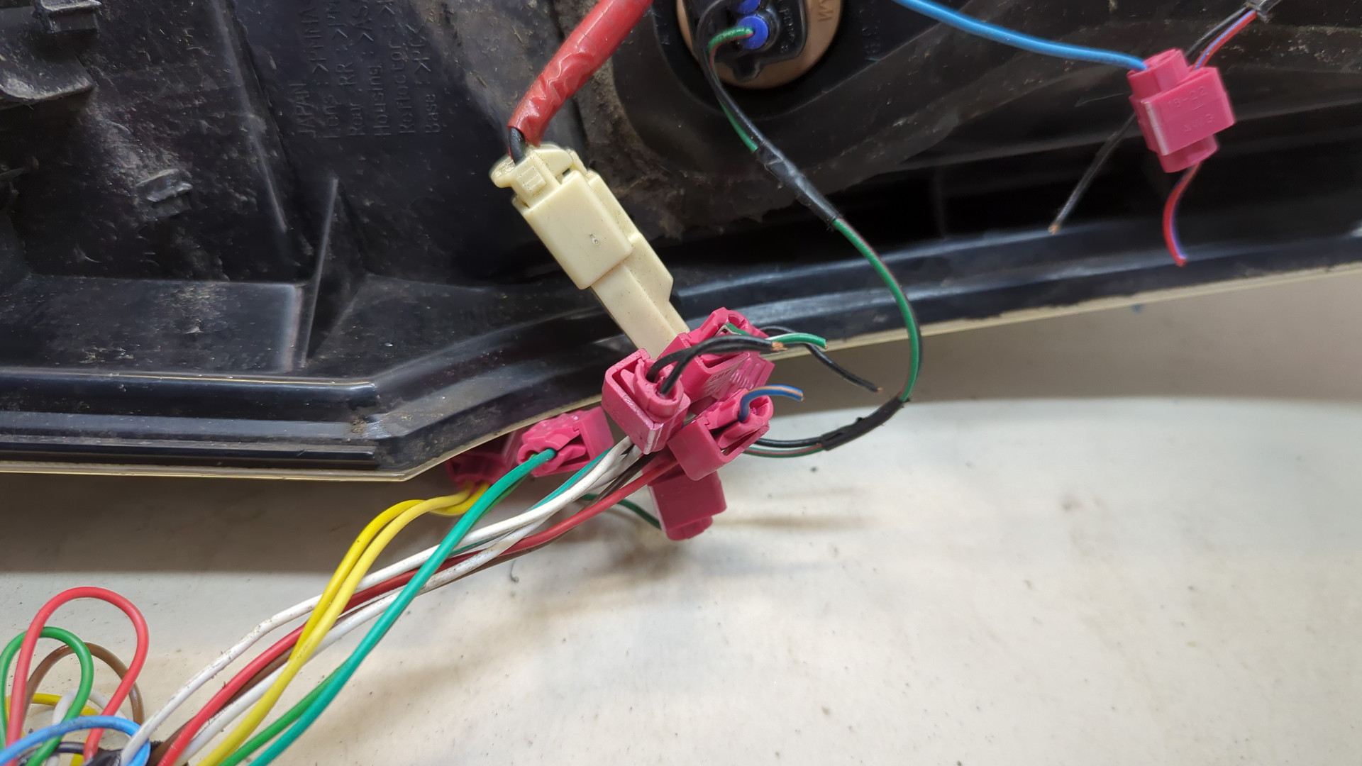 Фонарь задний правый