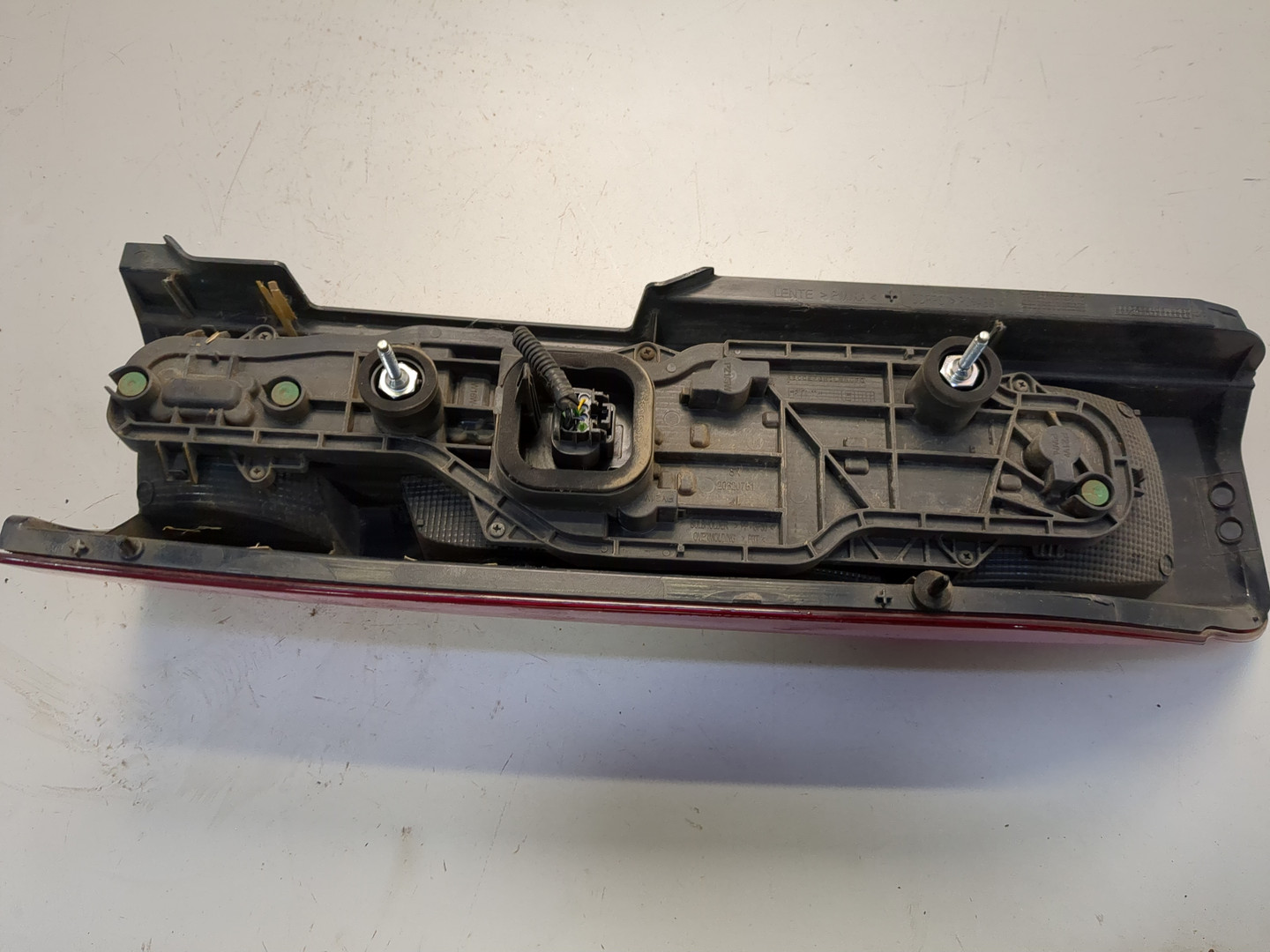 Фонарь задний левый