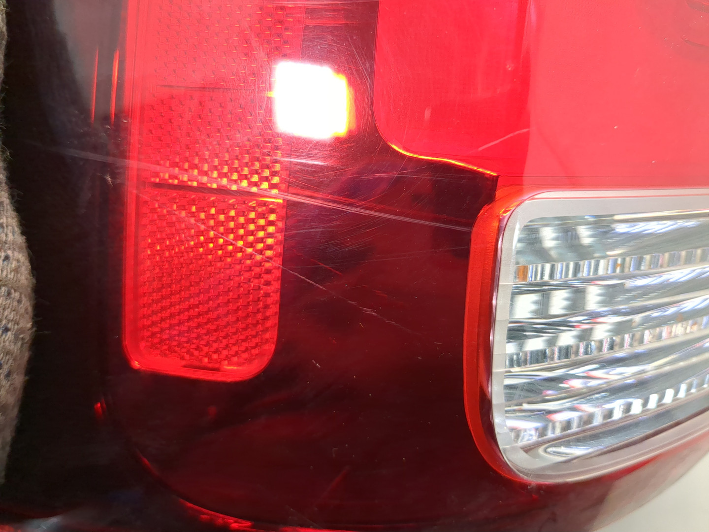 Фонарь задний левый