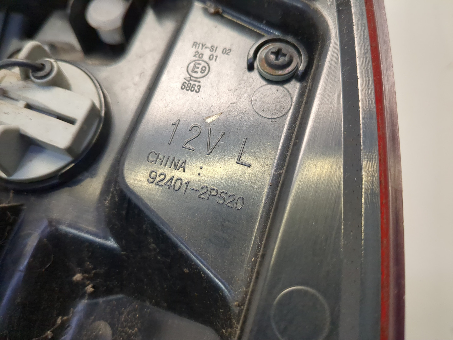 Фонарь задний левый