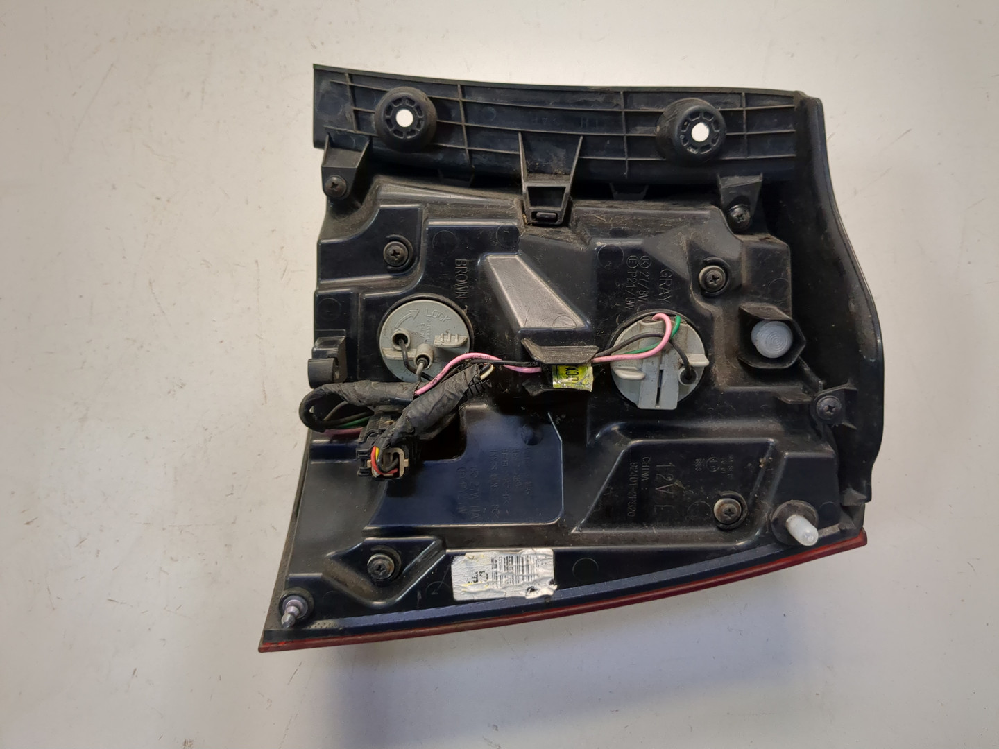 Фонарь задний левый