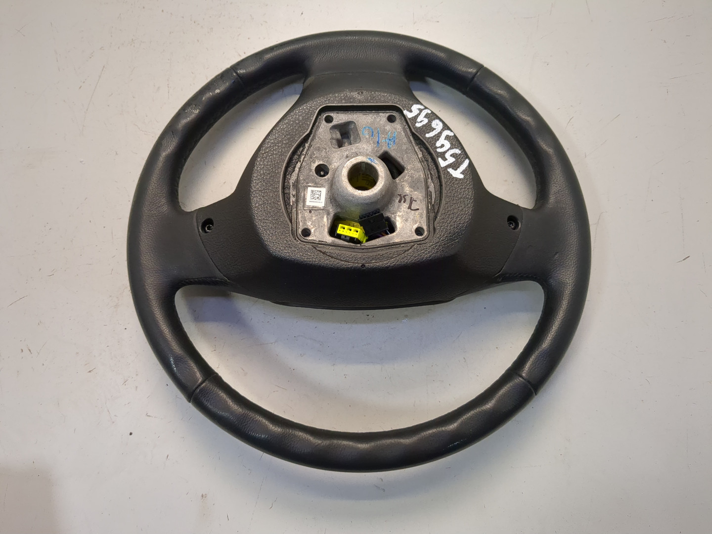 Рулевое колесо (руль)