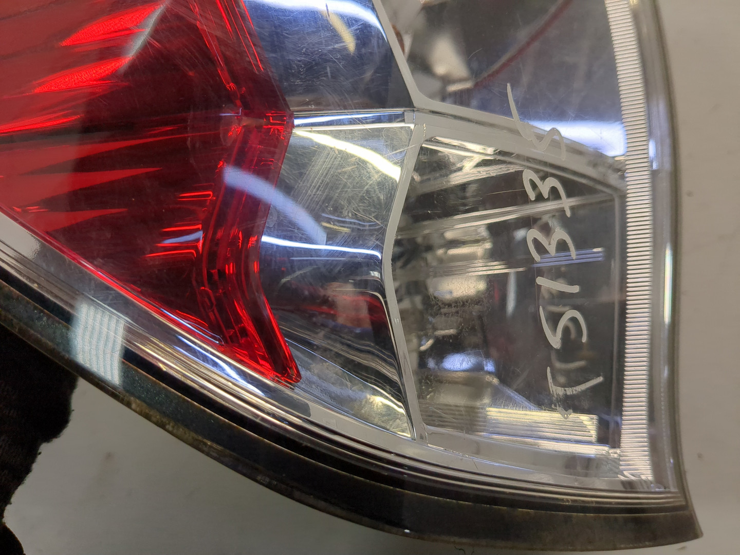 Фонарь задний левый