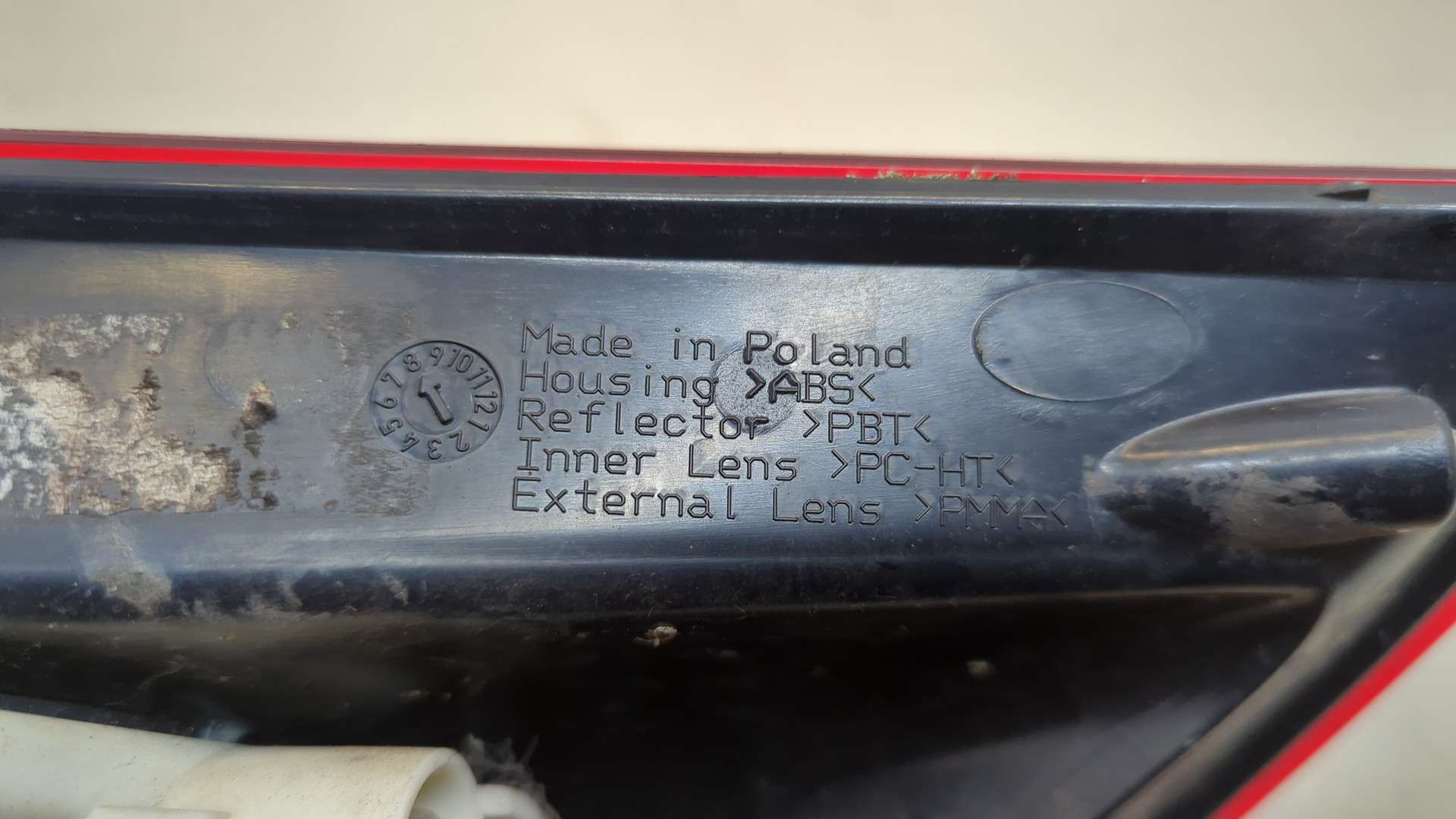 Фонарь задний левый