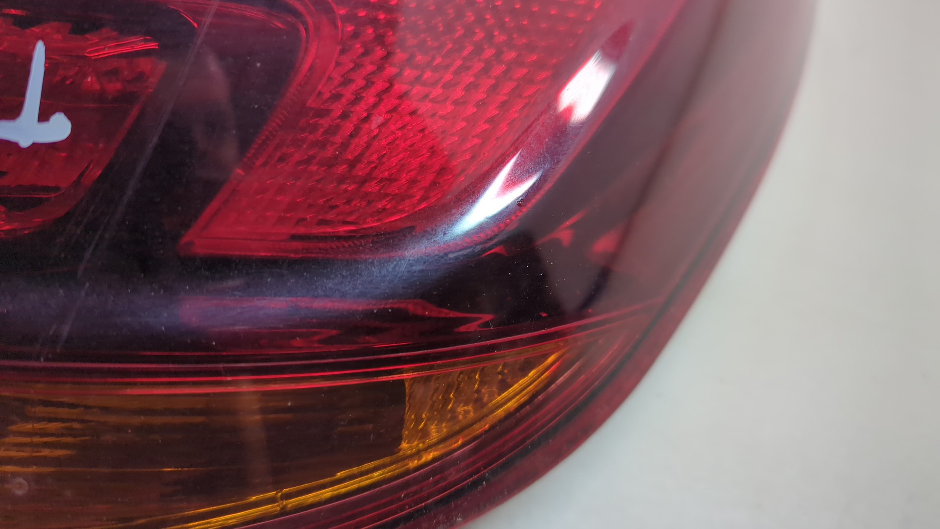 Фонарь задний правый