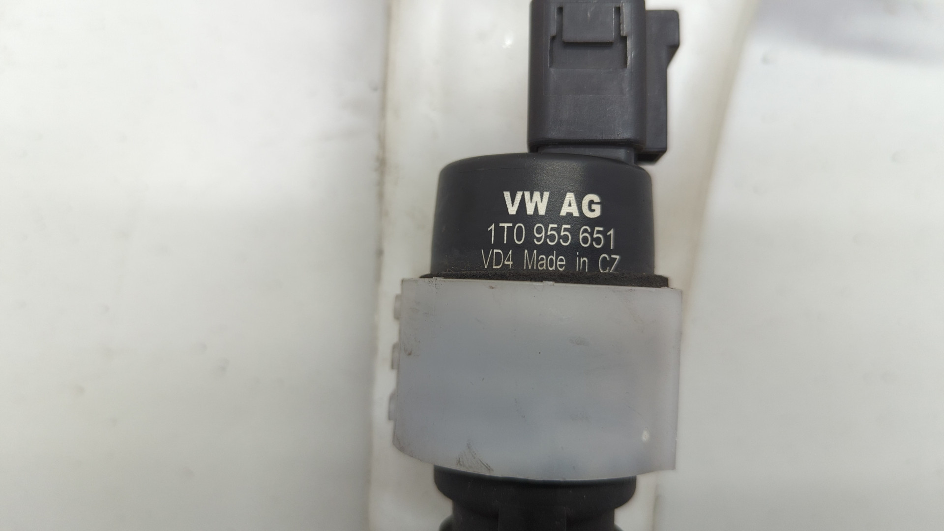 Бачок омывателя лобового стекла