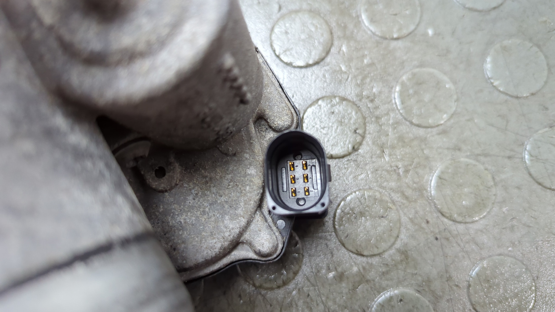 Заслонка дроссельная электрическая