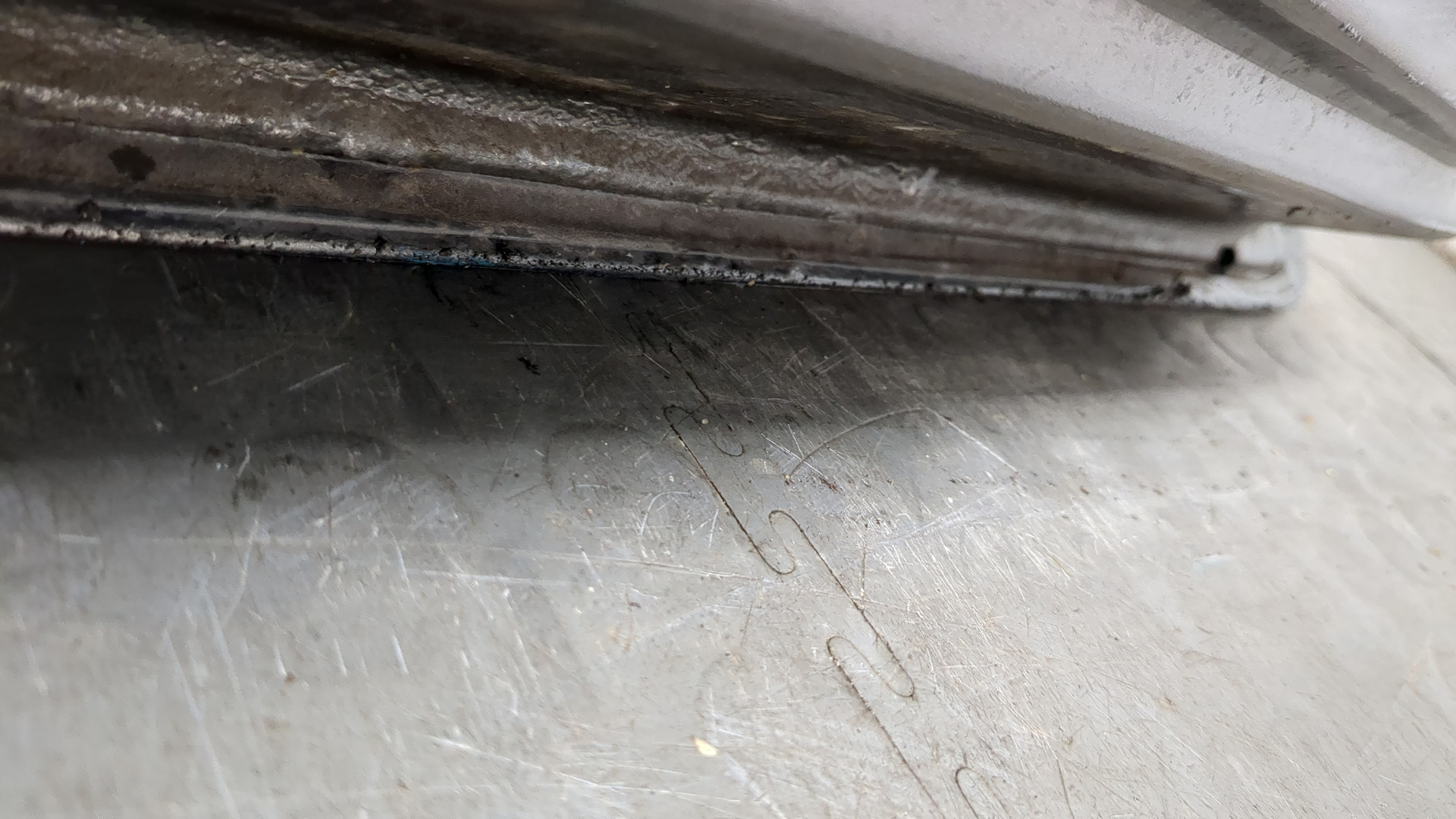 Дверь передняя левая