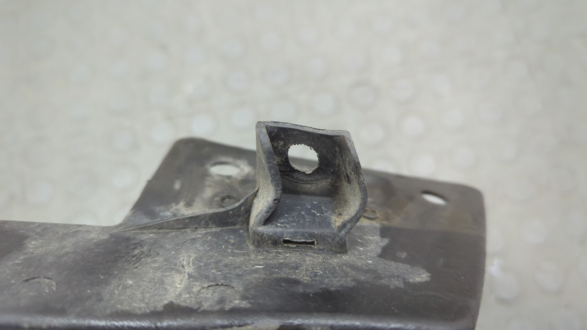 Брызговик задний правый