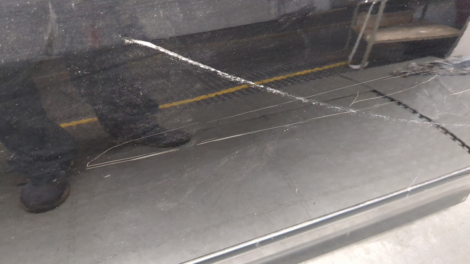 Дверь передняя левая